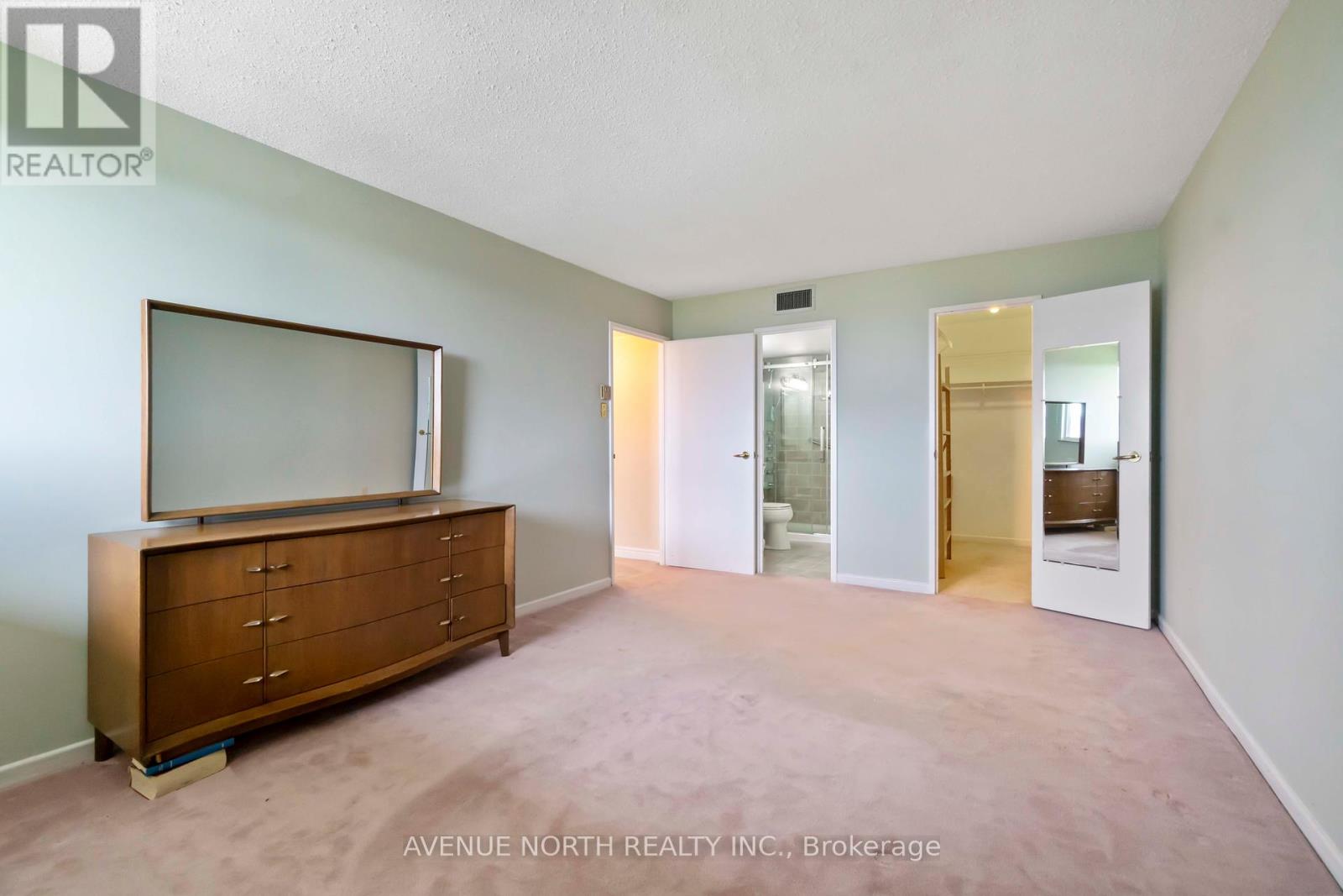 2401 - 1500 Riverside Drive, Ottawa, Ontario  K1G 4J4 - Photo 22 - X12236605
