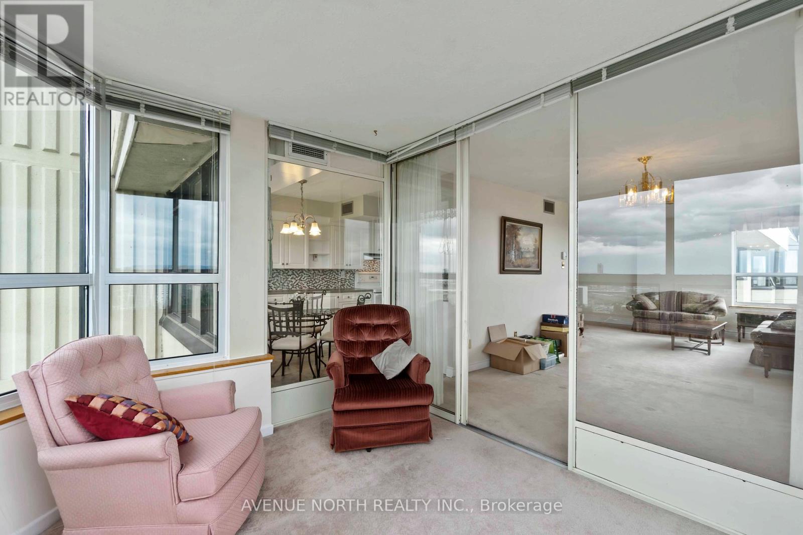 2401 - 1500 Riverside Drive, Ottawa, Ontario  K1G 4J4 - Photo 30 - X12236605