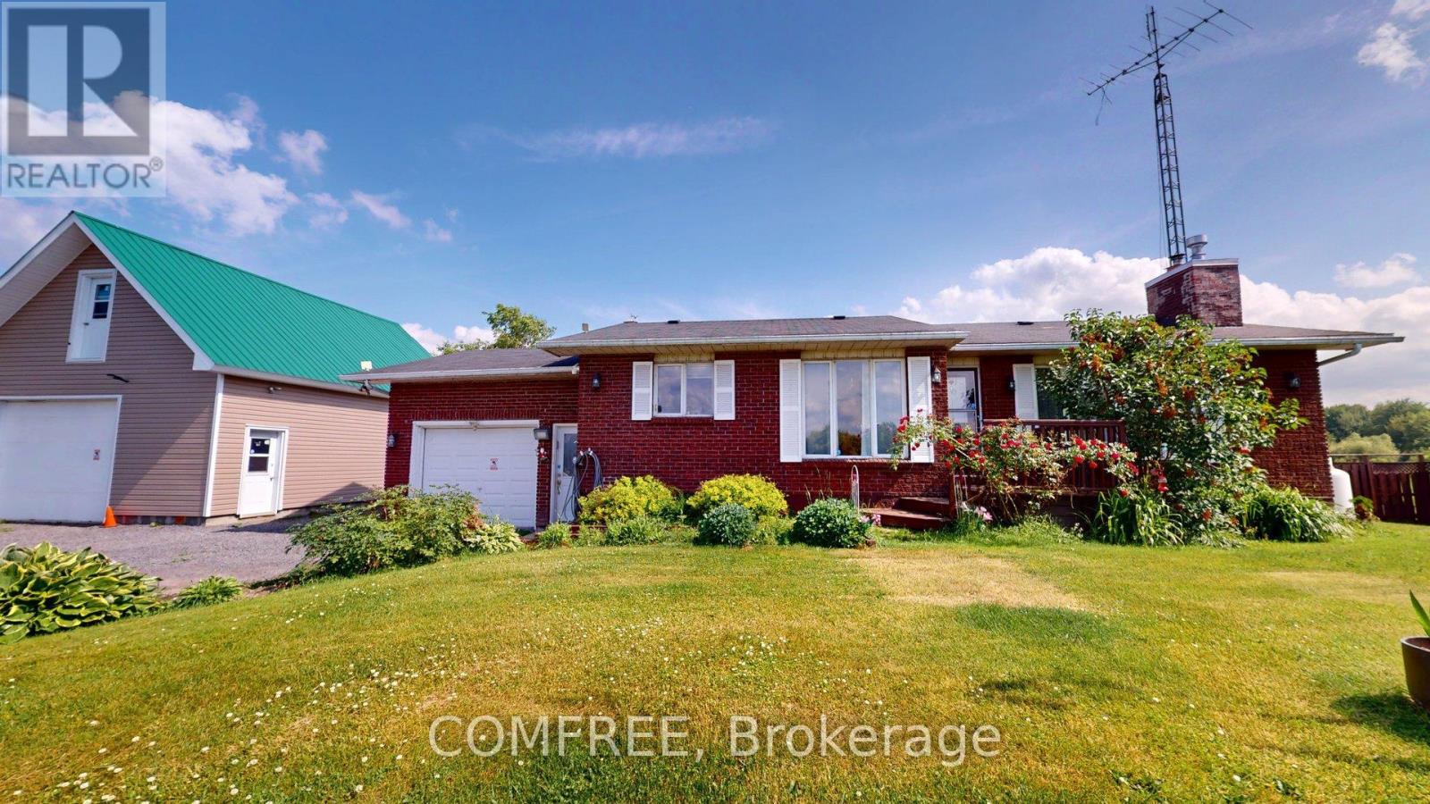 2196 CONCESSION 3 ROAD, Alfred and Plantagenet, Ontario