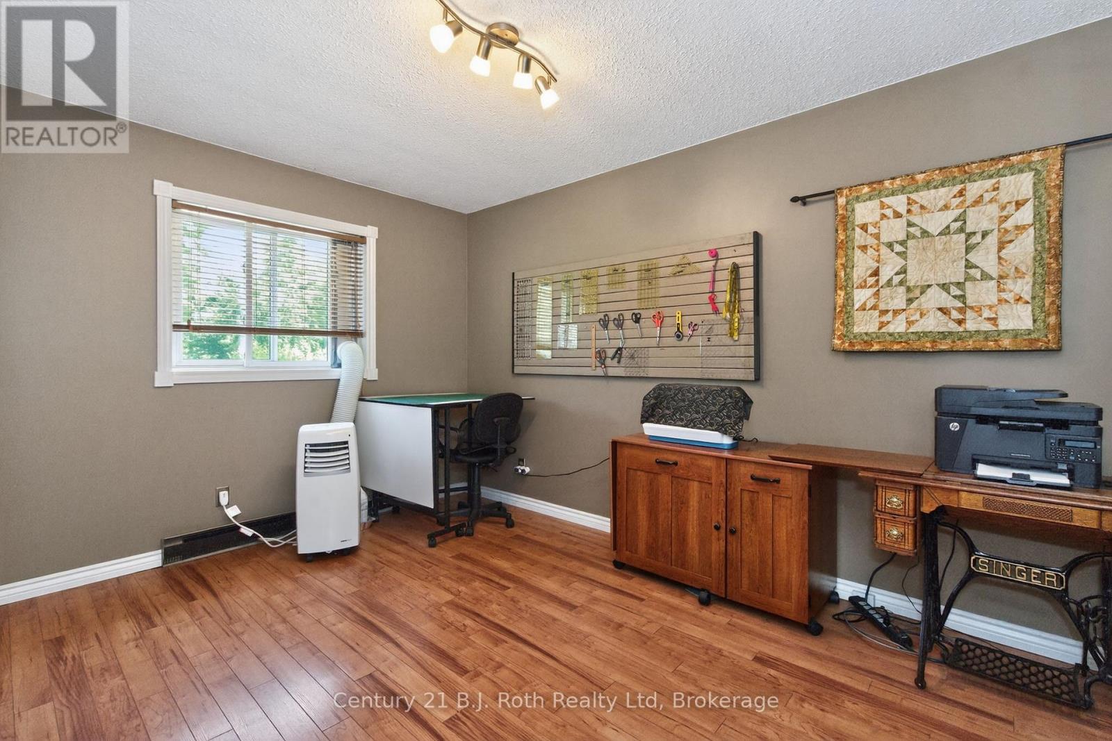 573 Lafontaine Road E, Tiny, Ontario  L9M 0S3 - Photo 19 - S12236641