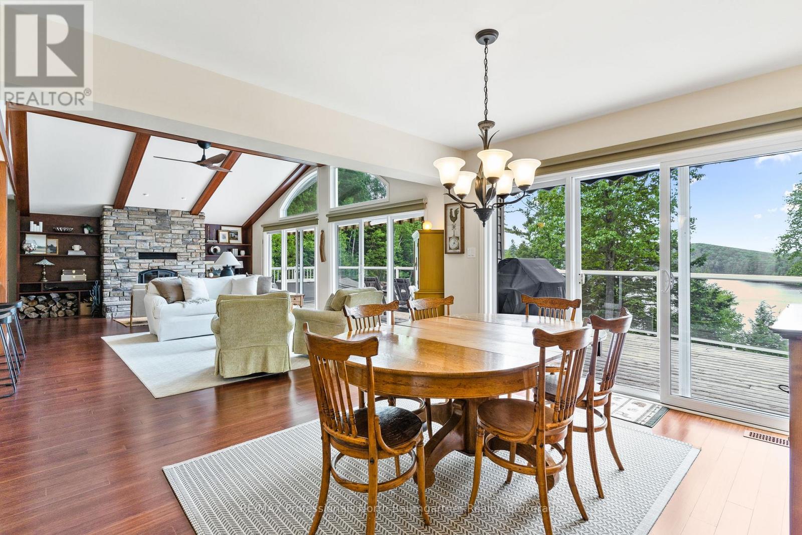 1132 Trapline Trail, Dysart Et Al, Ontario  K0M 1S0 - Photo 14 - X12236651