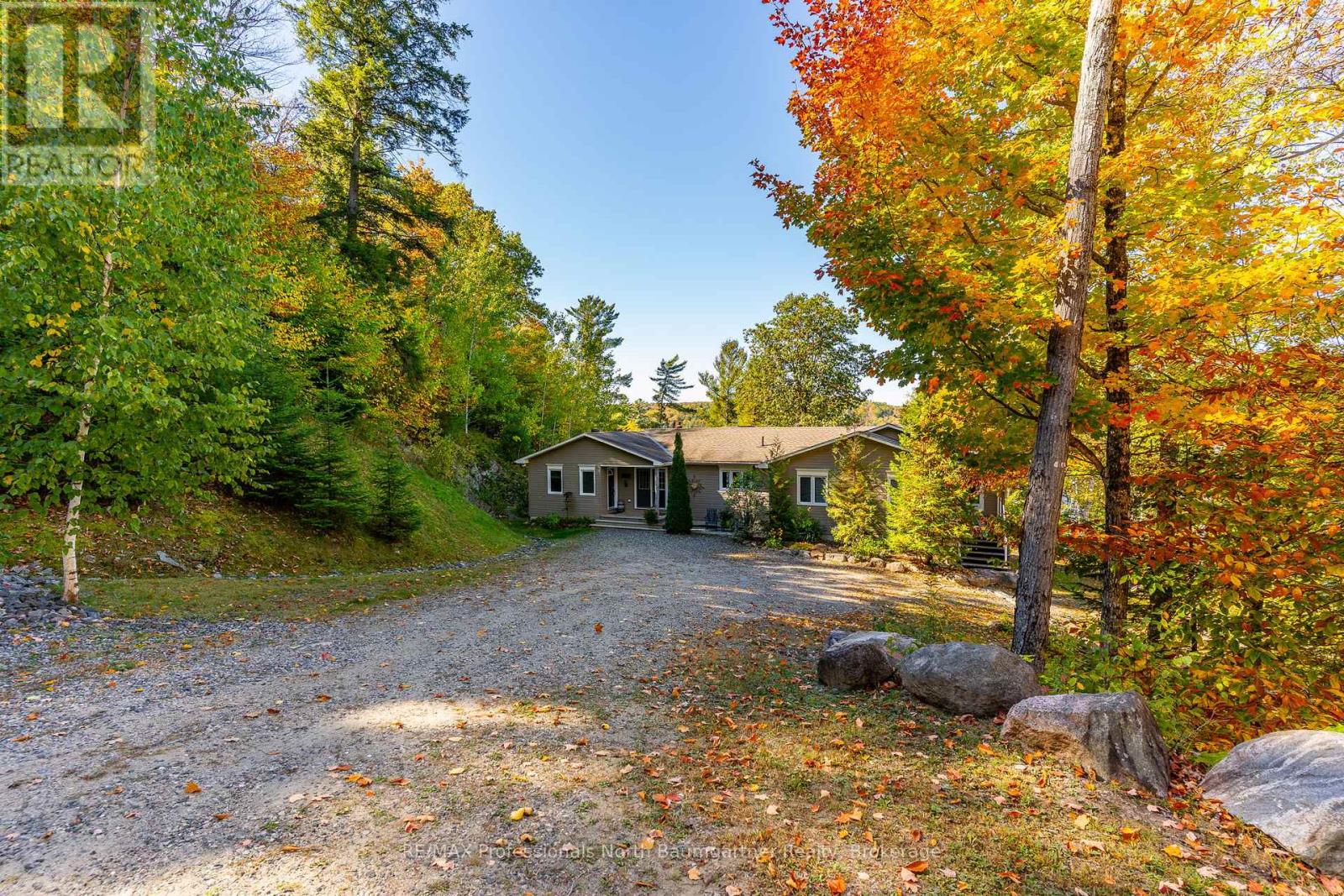 1132 Trapline Trail, Dysart Et Al, Ontario  K0M 1S0 - Photo 2 - X12236651