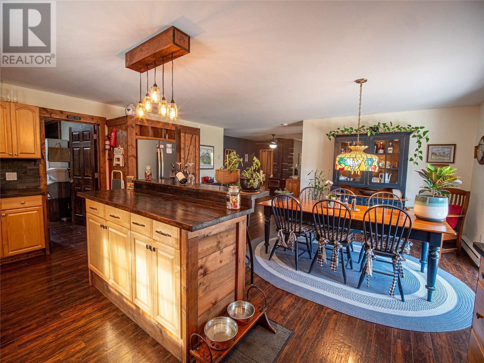 7957 3 Highway, Yahk, British Columbia  V0B 2P0 - Photo 19 - 10352480