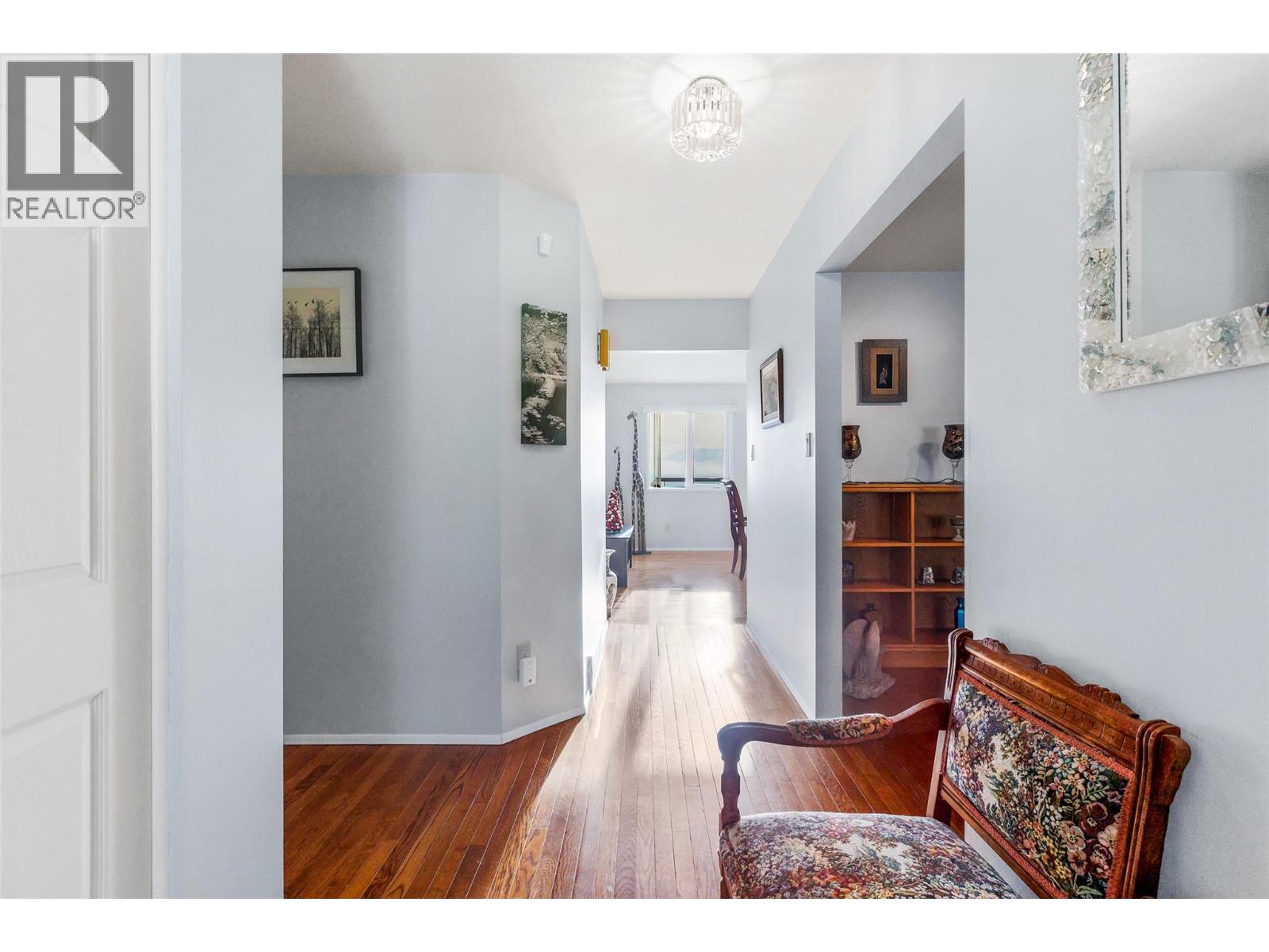 1061 Westview Road, Creston, British Columbia  V0B 2N2 - Photo 4 - 10353054