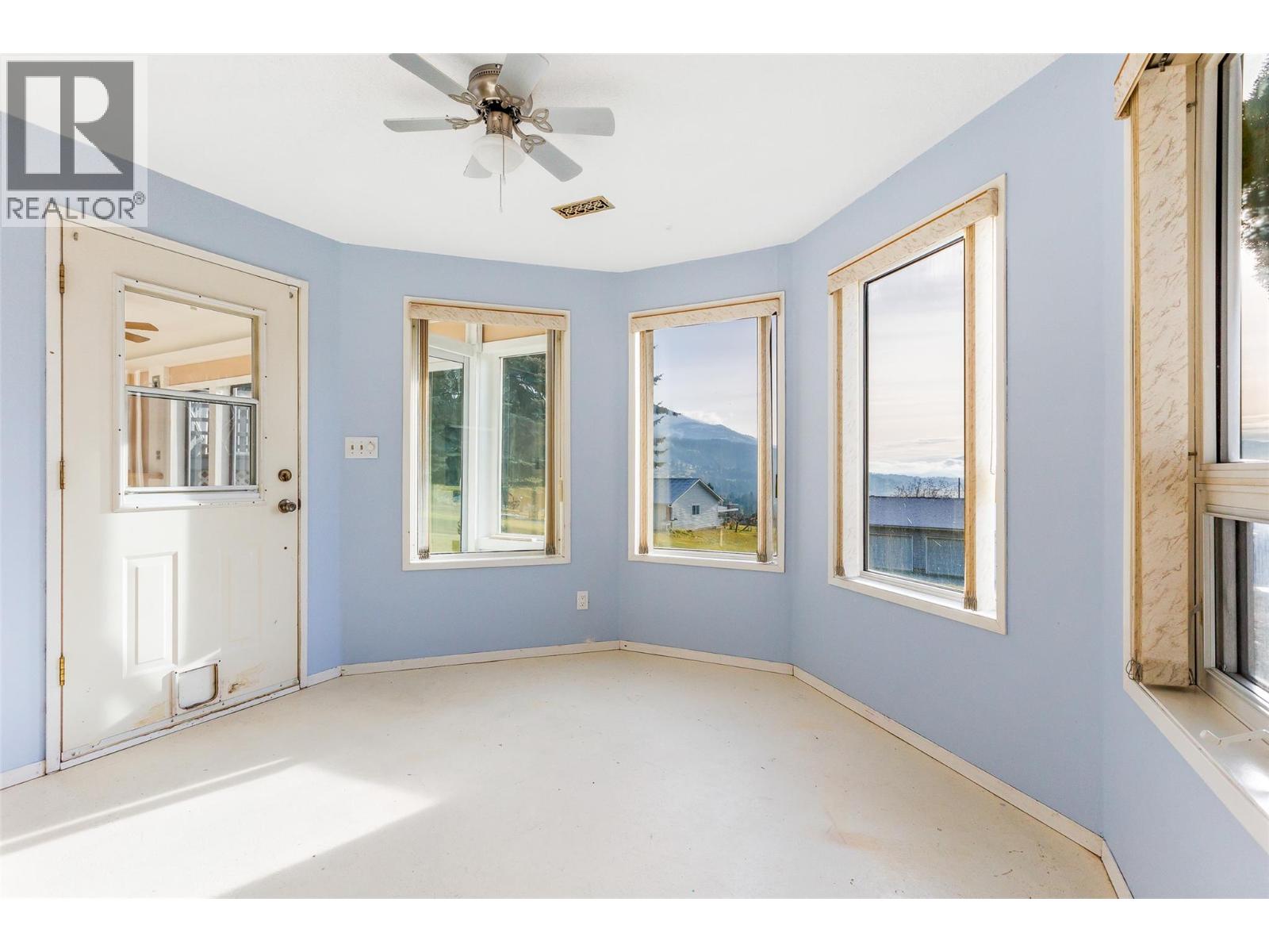 1061 Westview Road, Creston, British Columbia  V0B 2N2 - Photo 37 - 10353054