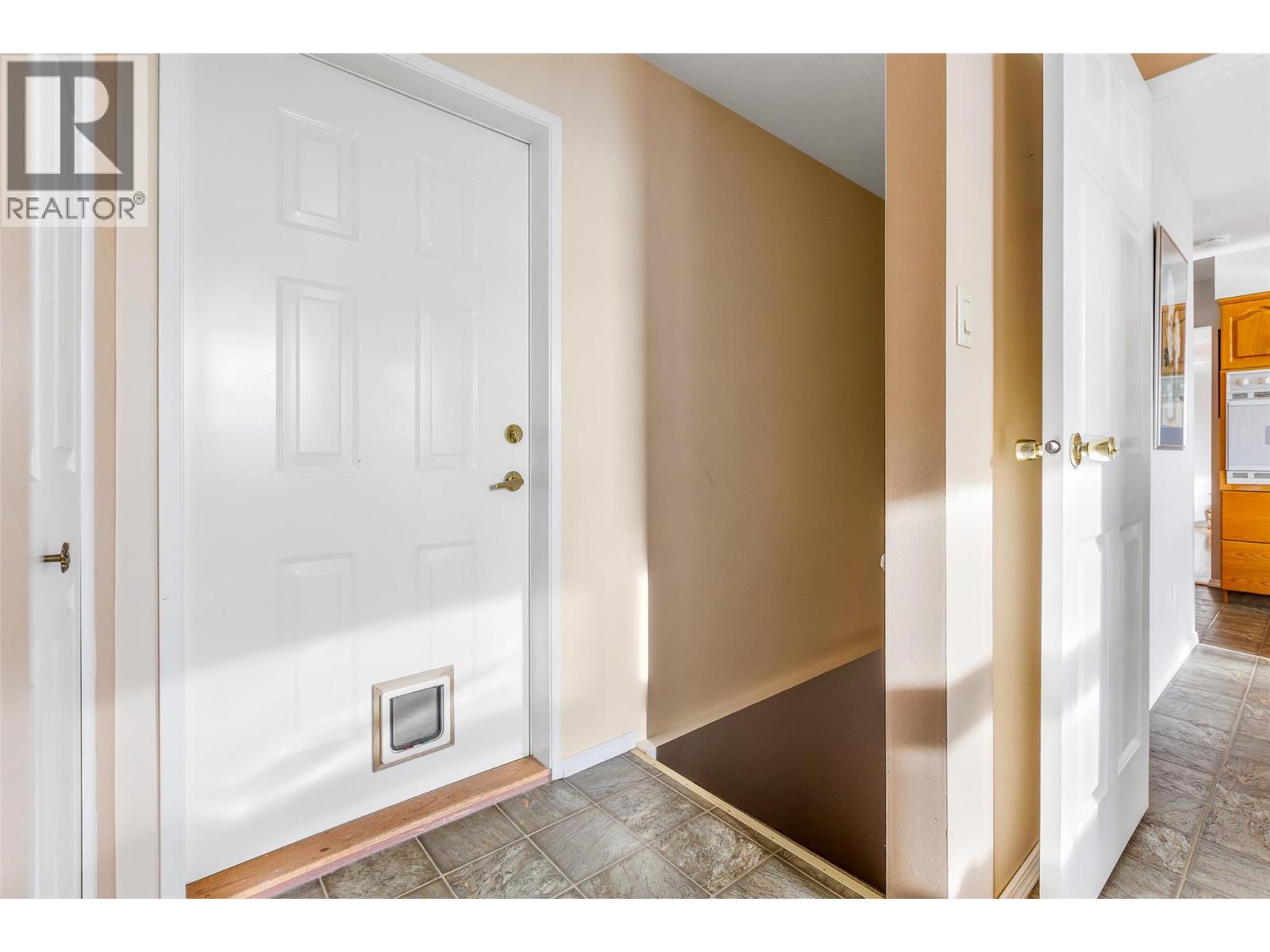 1061 Westview Road, Creston, British Columbia  V0B 2N2 - Photo 33 - 10353054