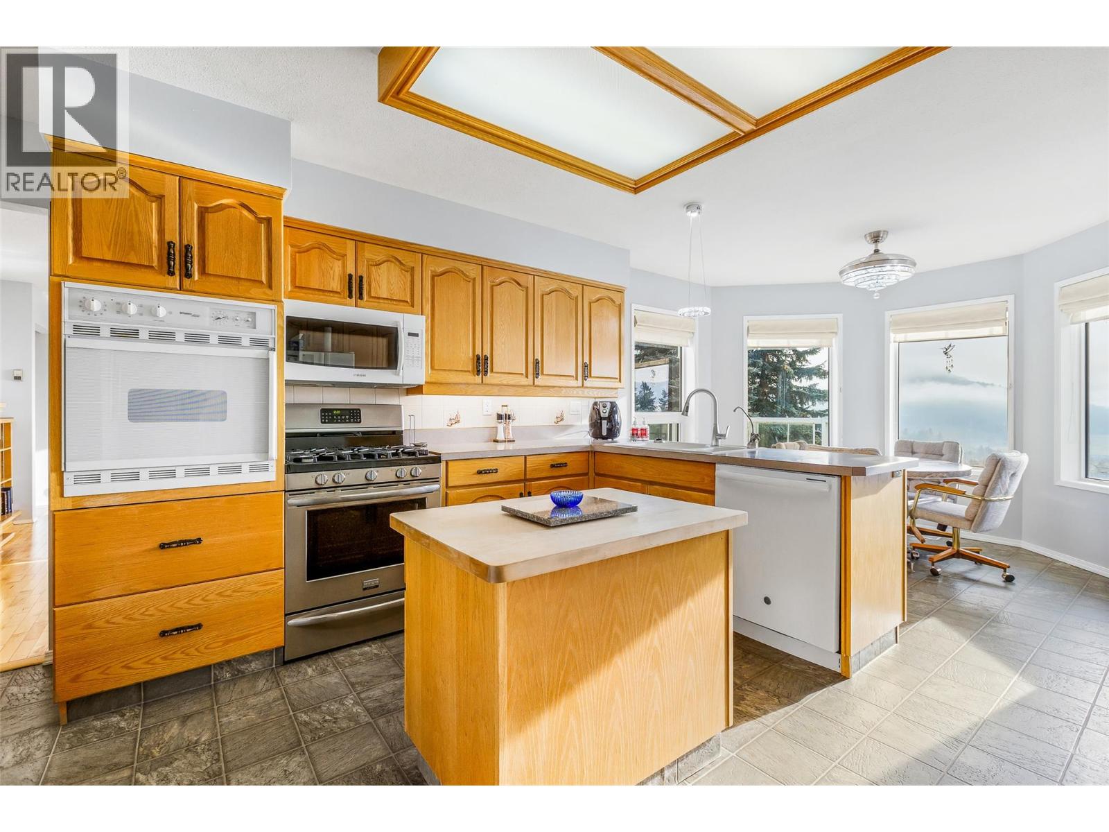 1061 Westview Road, Creston, British Columbia  V0B 2N2 - Photo 14 - 10353054