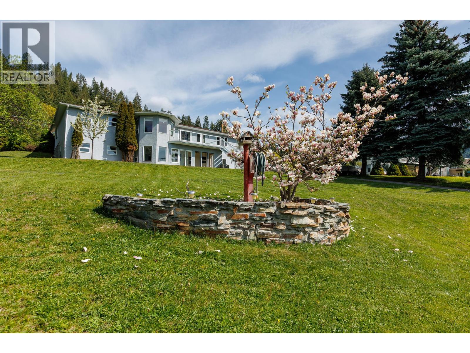 1061 Westview Road, Creston, British Columbia  V0B 2N2 - Photo 69 - 10353054