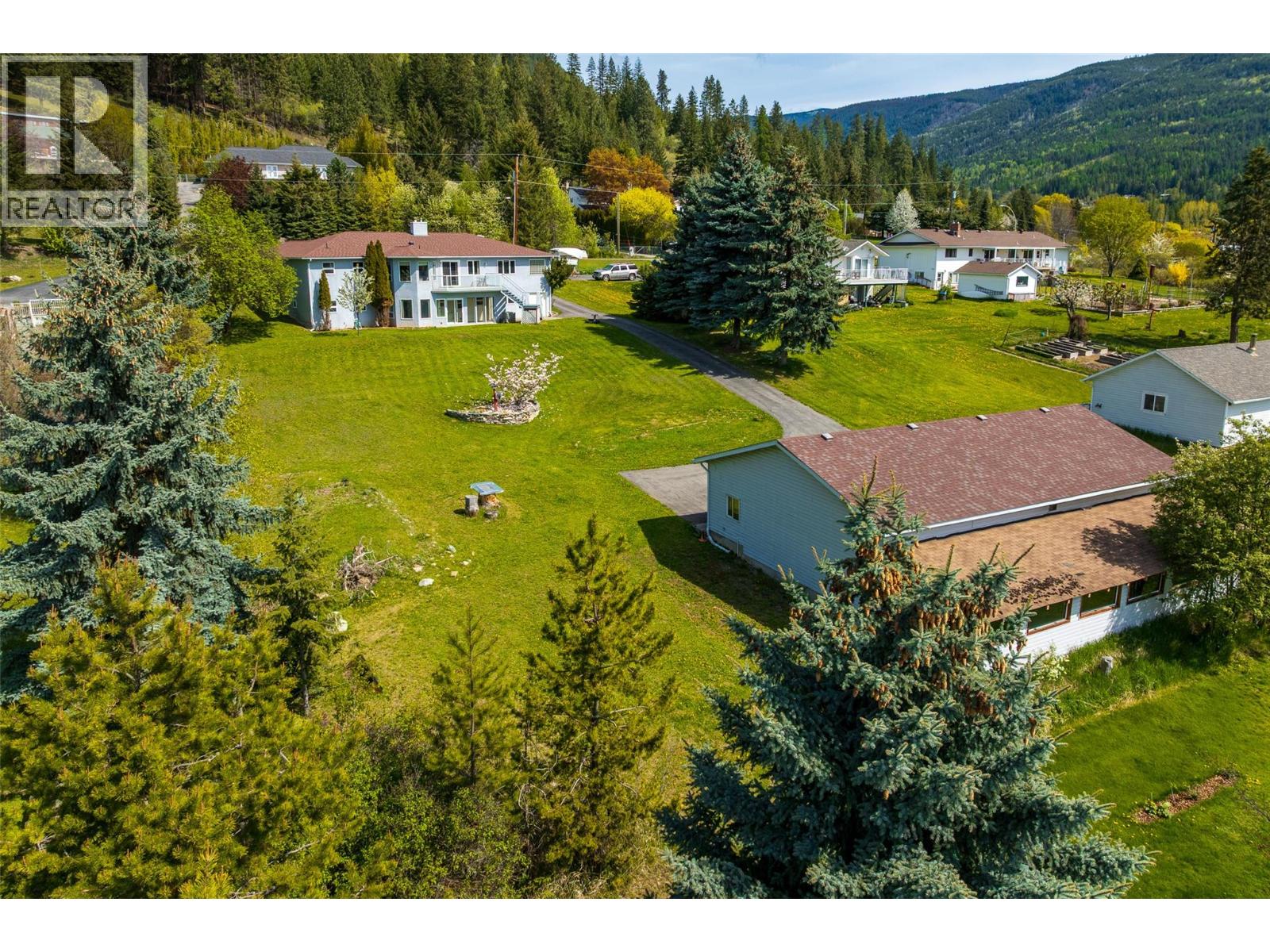 1061 Westview Road, Creston, British Columbia  V0B 2N2 - Photo 84 - 10353054