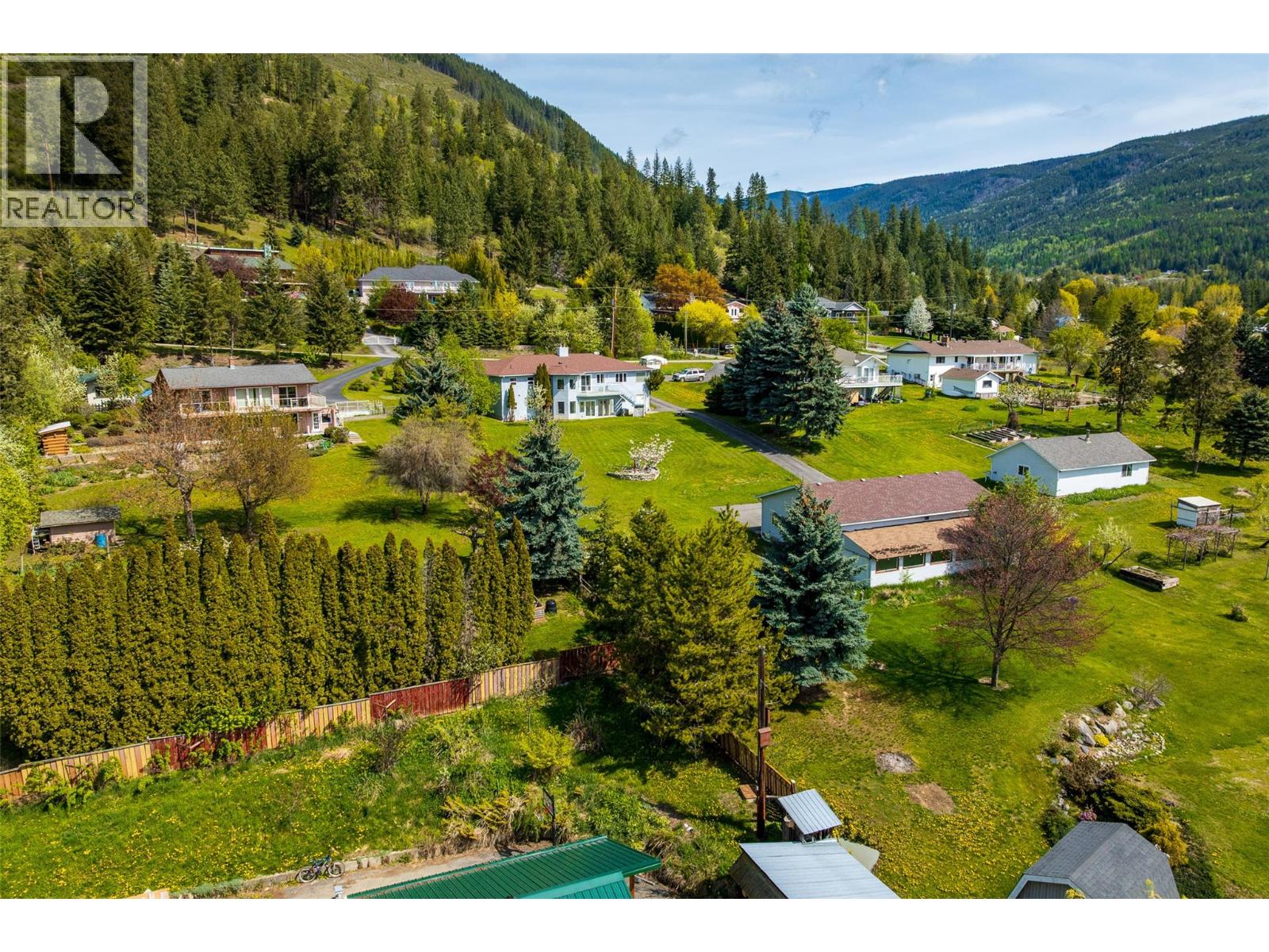 1061 Westview Road, Creston, British Columbia  V0B 2N2 - Photo 85 - 10353054