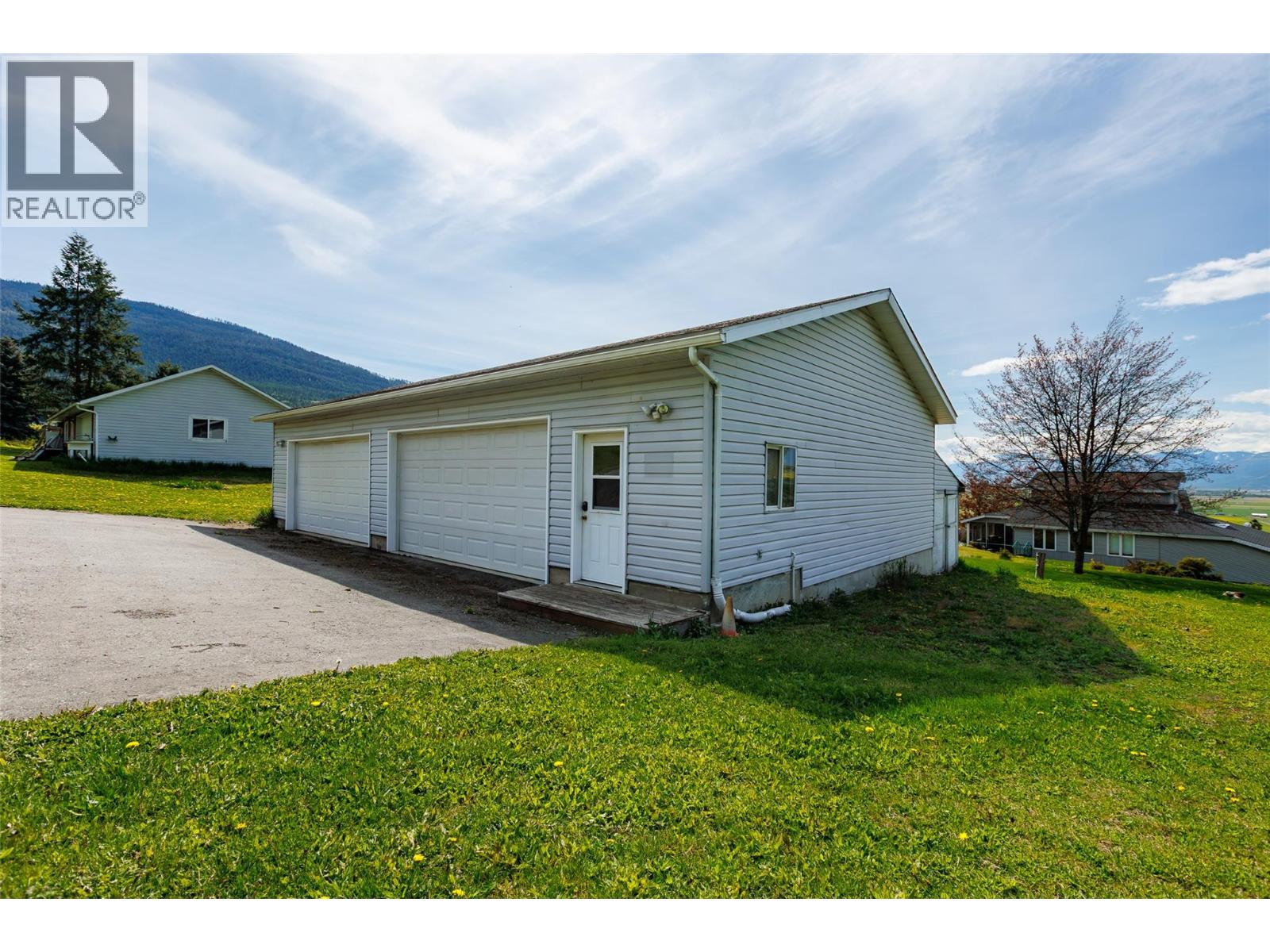 1061 Westview Road, Creston, British Columbia  V0B 2N2 - Photo 74 - 10353054