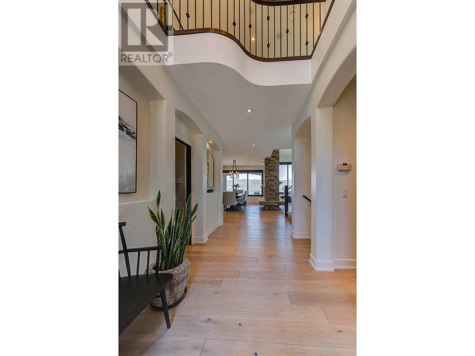 716 Kuipers Crescent, Kelowna, British Columbia  V1W 5B2 - Photo 6 - 10347239