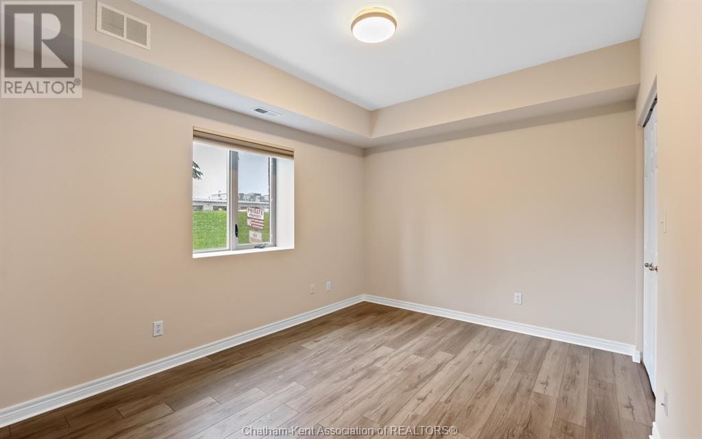 5995 Ellis Street Unit# 109, Lasalle, Ontario  N9H 2P1 - Photo 11 - 25015737