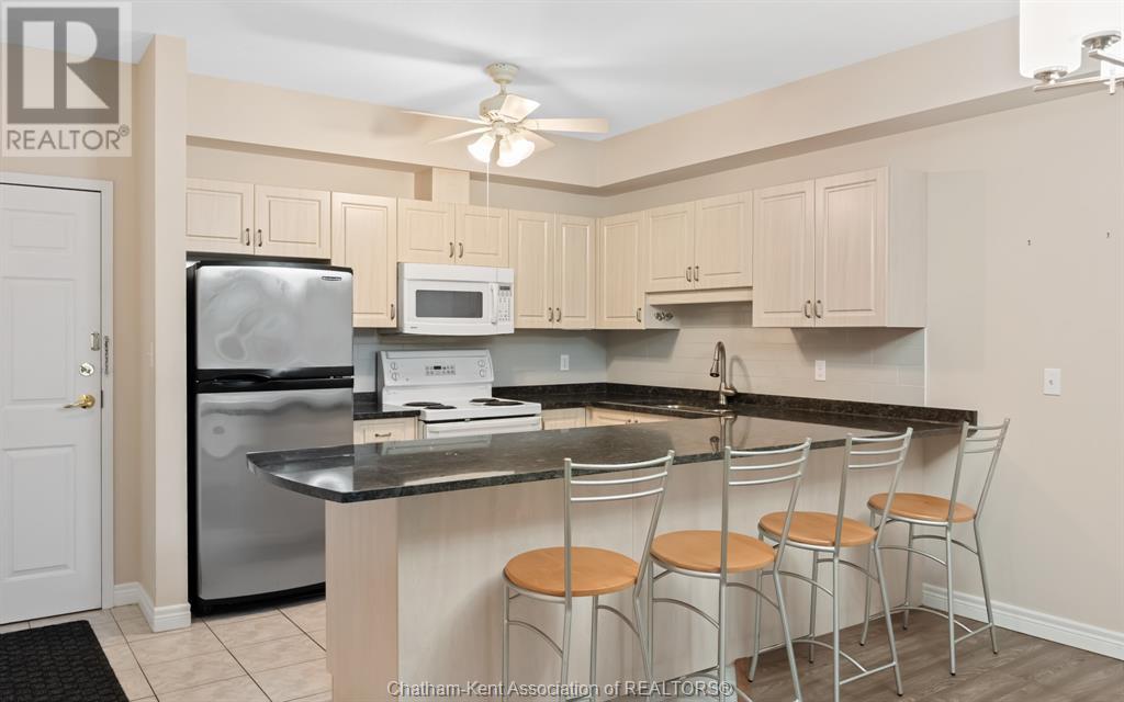 5995 Ellis Street Unit# 109, Lasalle, Ontario  N9H 2P1 - Photo 4 - 25015737