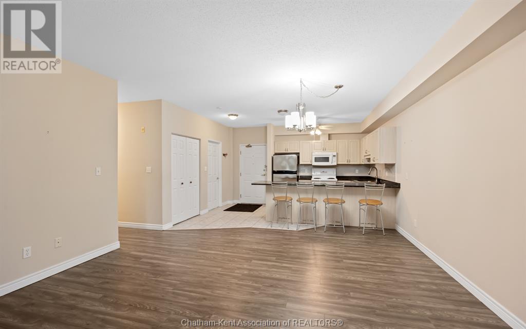 5995 Ellis Street Unit# 109, Lasalle, Ontario  N9H 2P1 - Photo 7 - 25015737