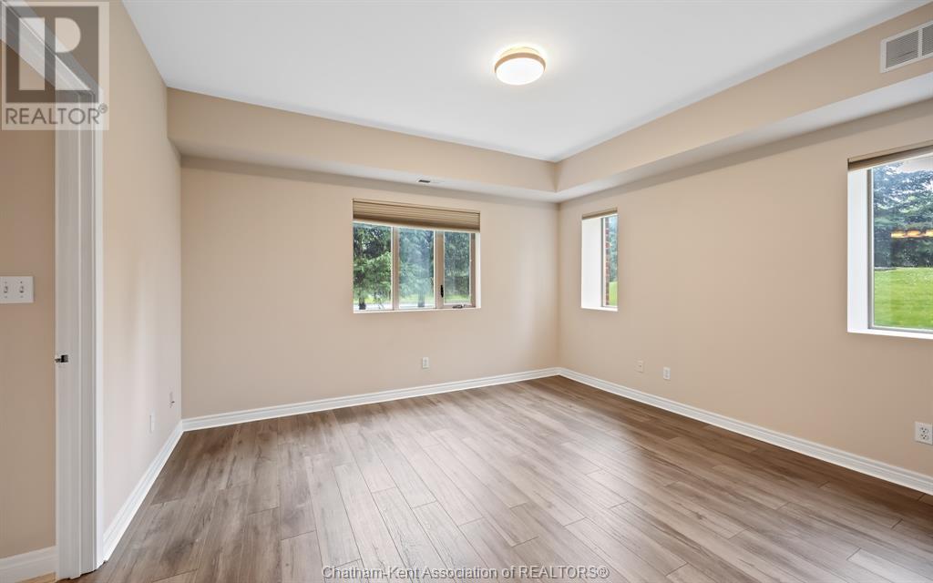 5995 Ellis Street Unit# 109, Lasalle, Ontario  N9H 2P1 - Photo 10 - 25015737