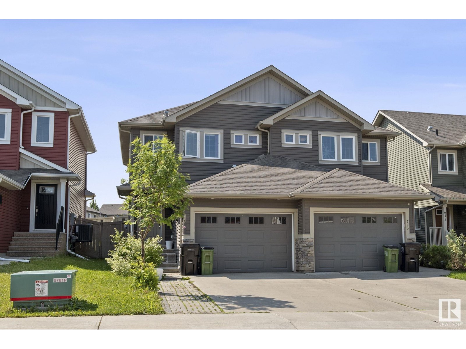 Property at 611 40 AV NW image 1