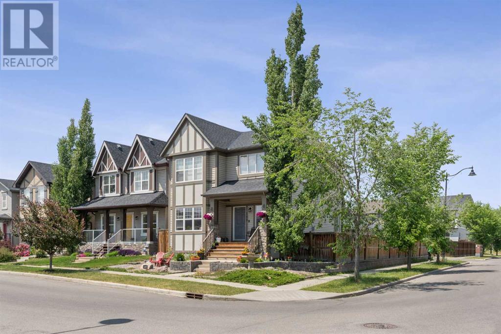 Property at 109 Elgin Meadows Manor SE image 2