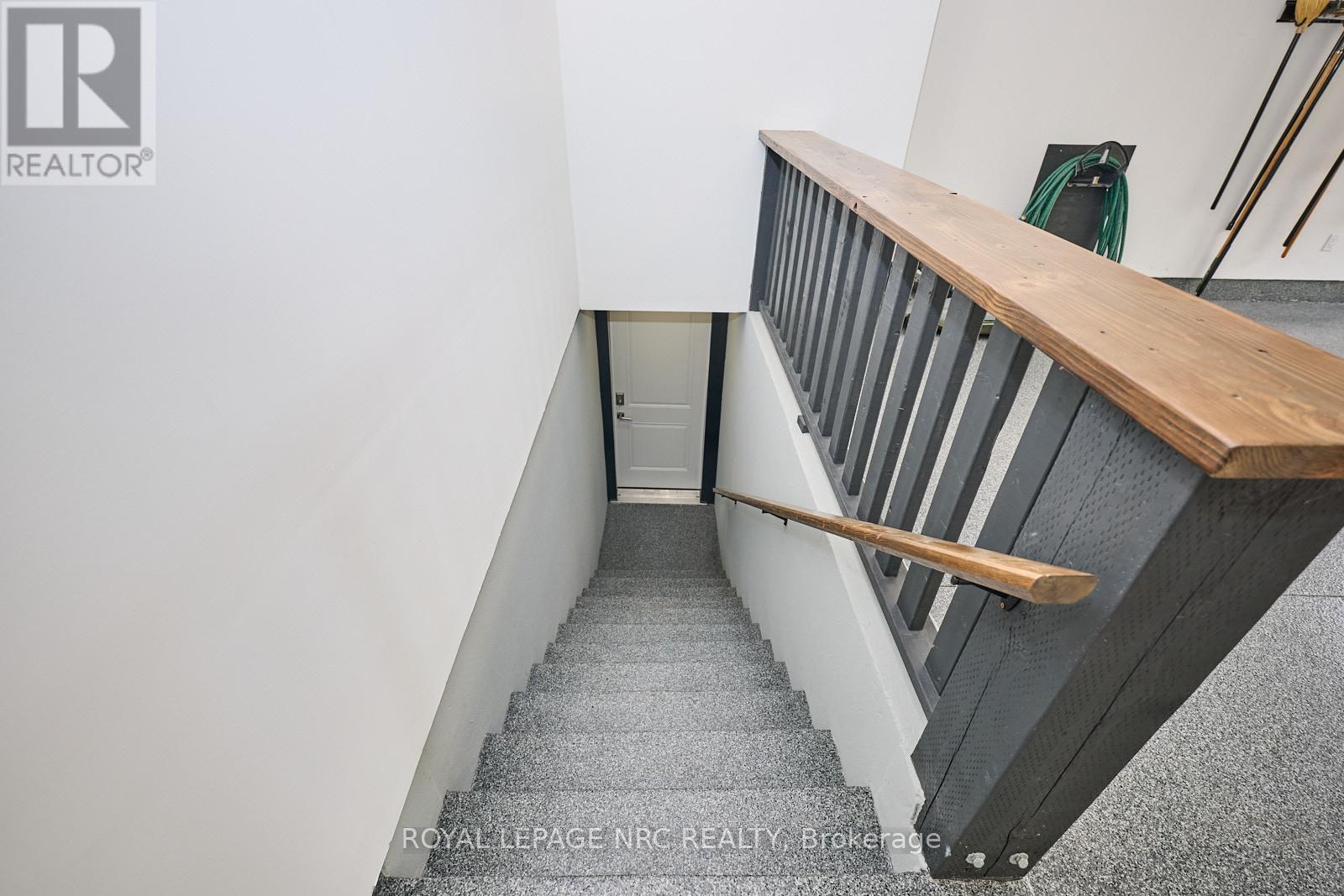 62 Bacon Lane, Pelham, Ontario  L3C 3E6 - Photo 37 - X12236779