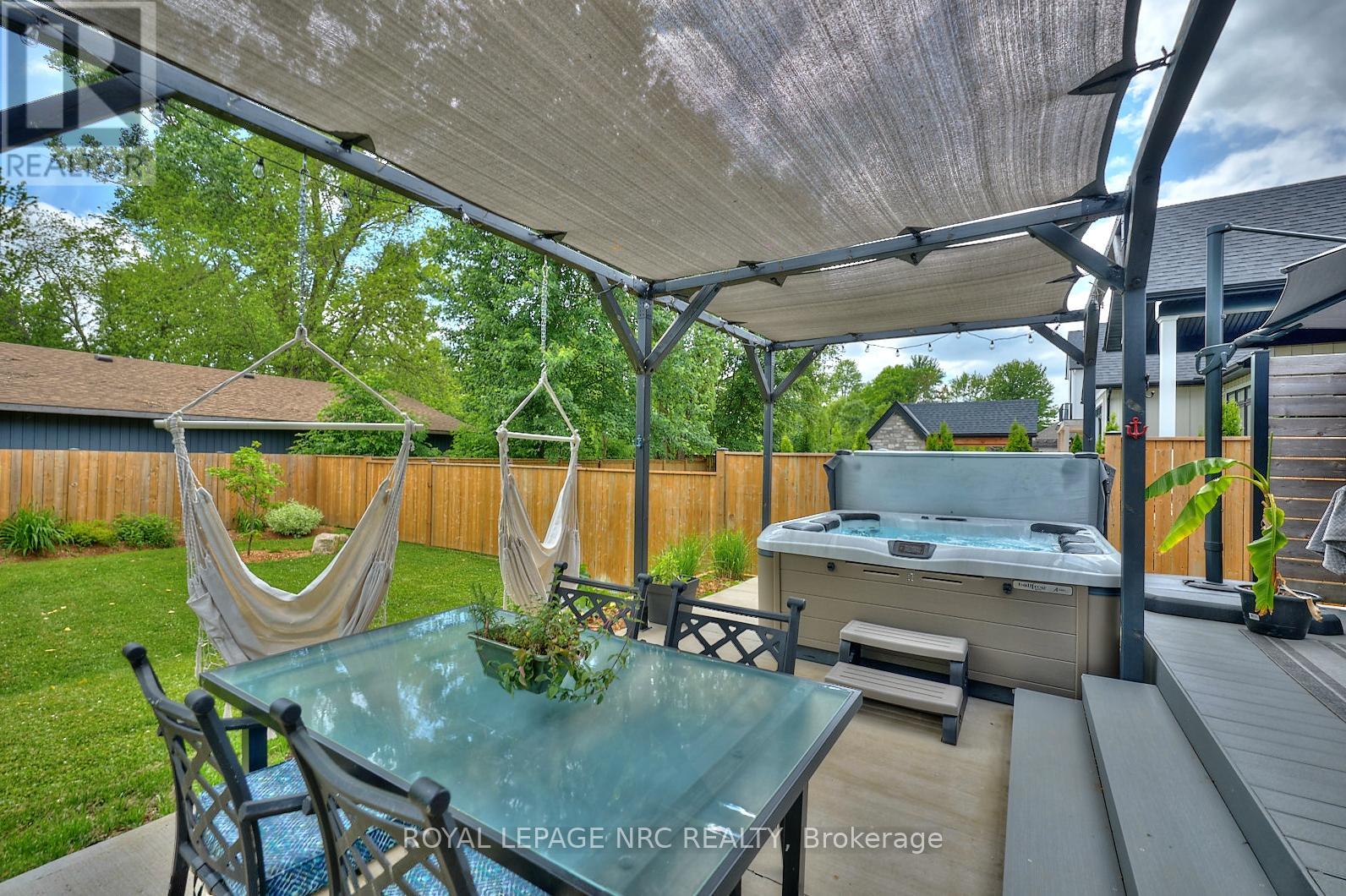 62 Bacon Lane, Pelham, Ontario  L3C 3E6 - Photo 7 - X12236779