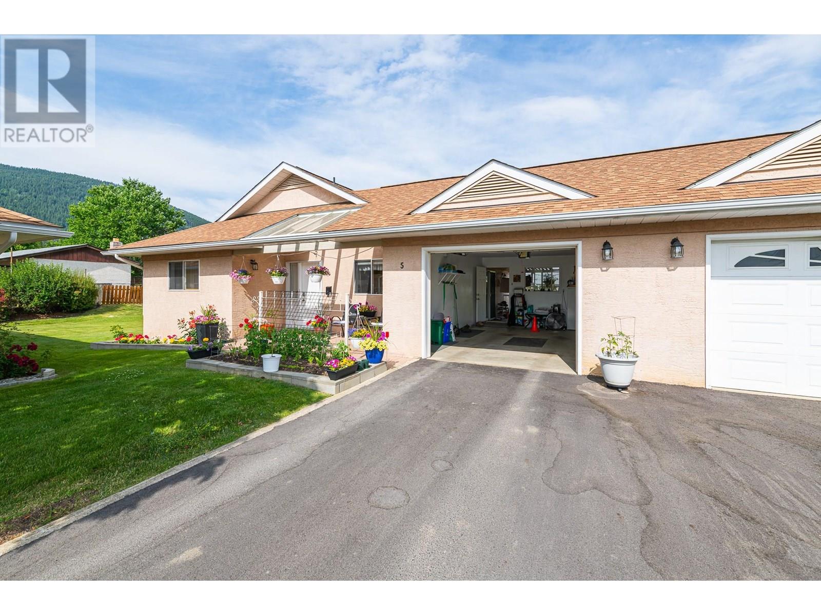 518 18th Avenue S Unit# 5, Creston, British Columbia  V0B 1G0 - Photo 34 - 10352661