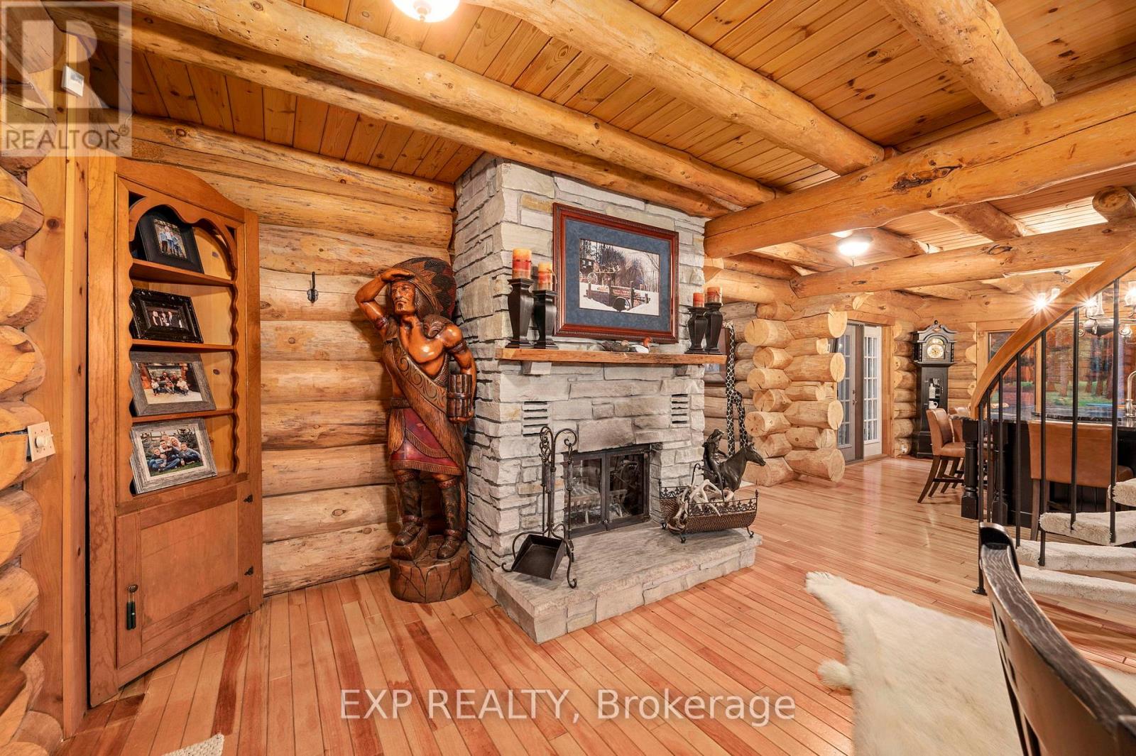 10608 Longwoods Road, Middlesex Centre, Ontario  N0L 1E0 - Photo 13 - X12236931