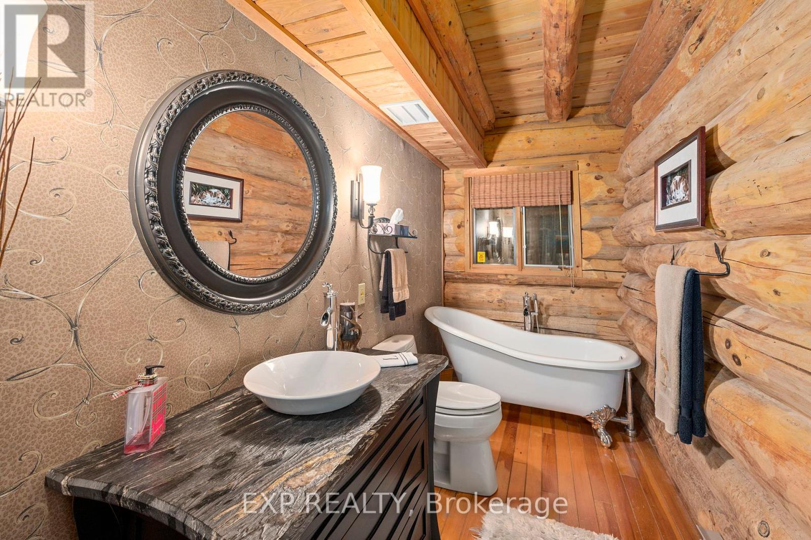10608 Longwoods Road, Middlesex Centre, Ontario  N0L 1E0 - Photo 19 - X12236931