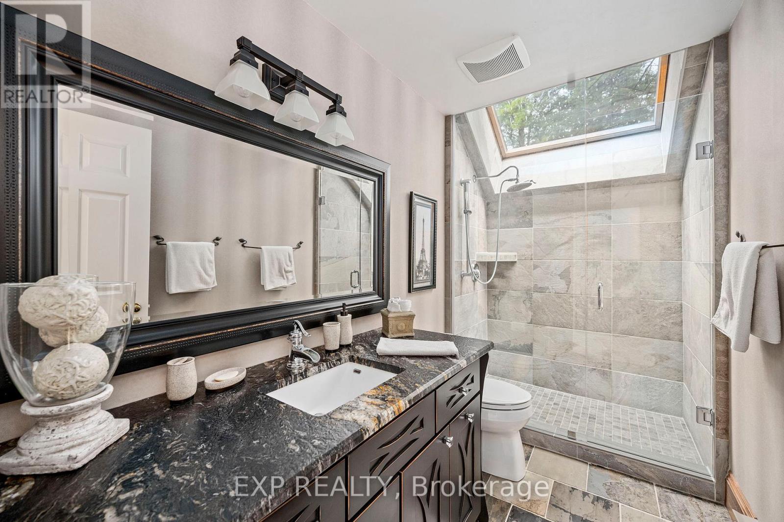 10608 Longwoods Road, Middlesex Centre, Ontario  N0L 1E0 - Photo 21 - X12236931