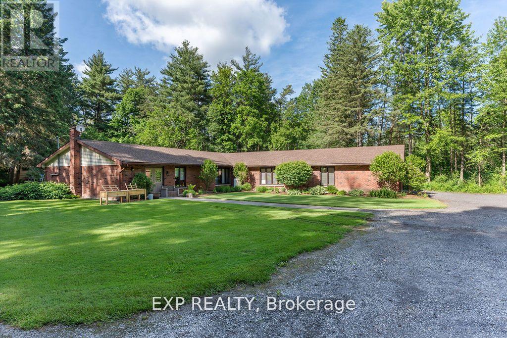 10608 Longwoods Road, Middlesex Centre, Ontario  N0L 1E0 - Photo 25 - X12236931