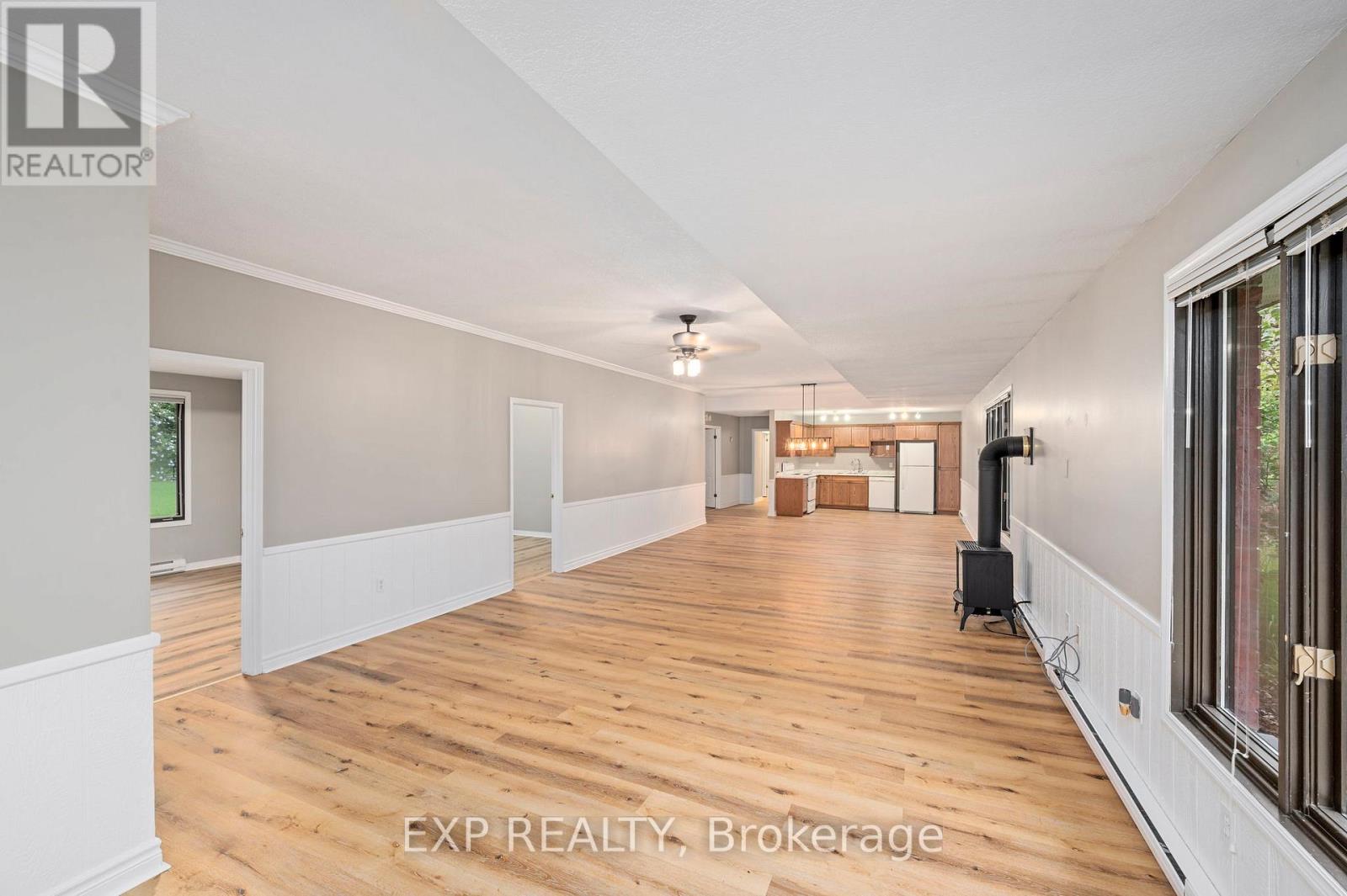 10608 Longwoods Road, Middlesex Centre, Ontario  N0L 1E0 - Photo 26 - X12236931