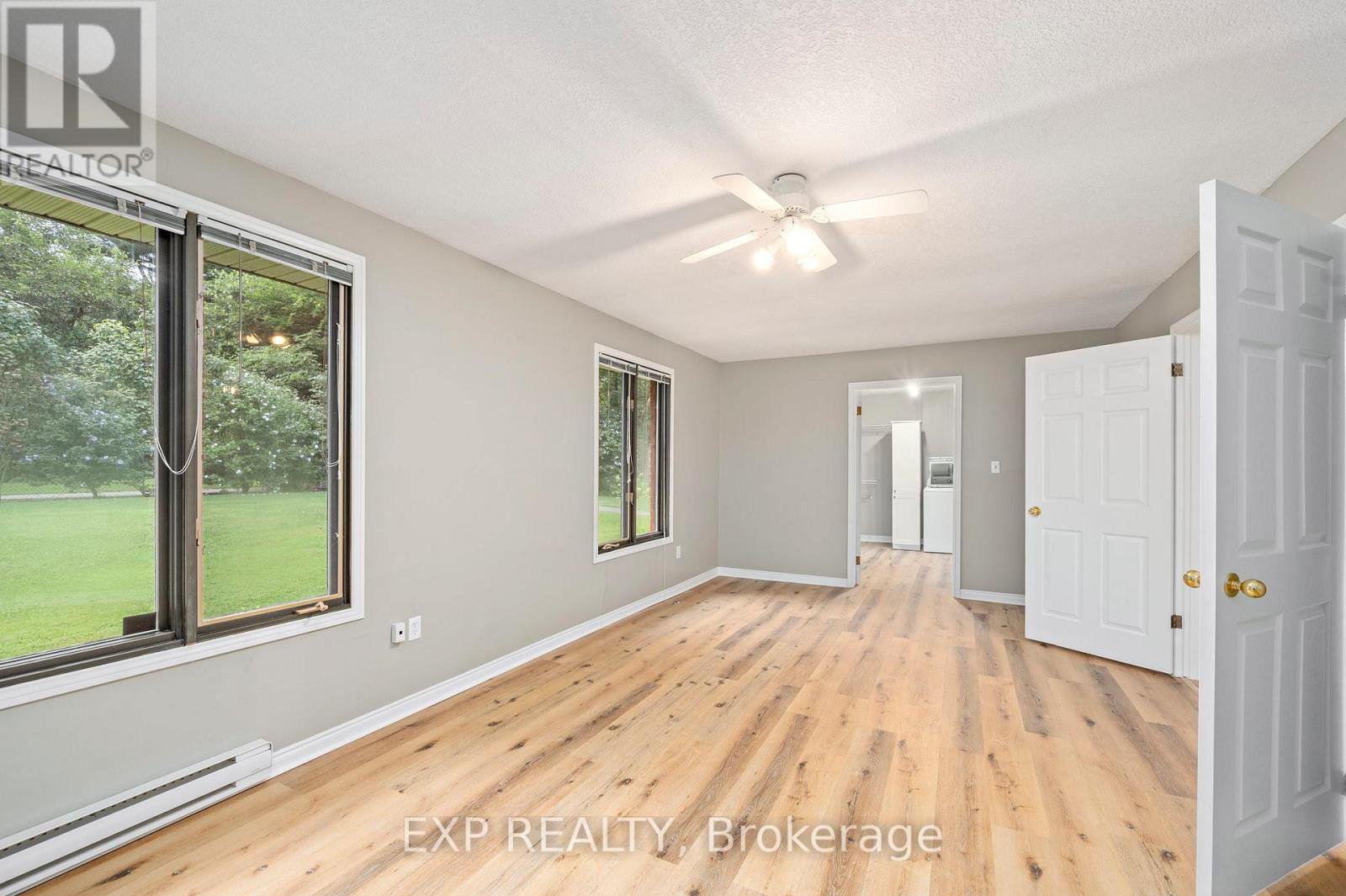10608 Longwoods Road, Middlesex Centre, Ontario  N0L 1E0 - Photo 30 - X12236931