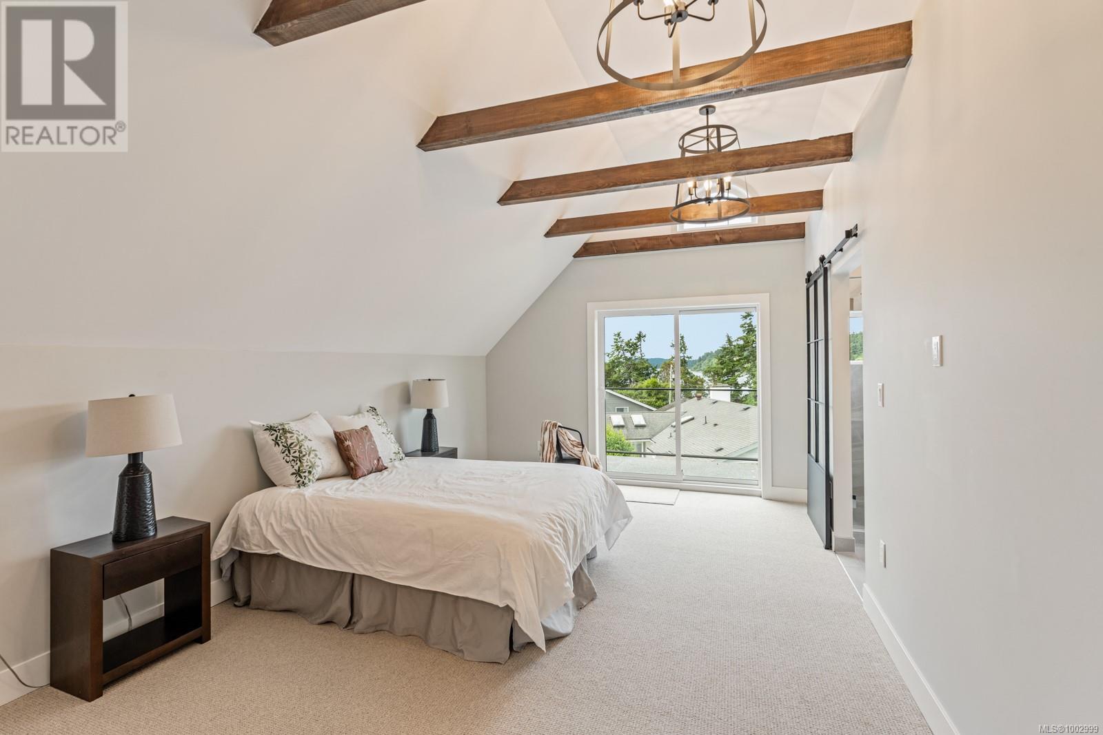 Property at 90 Bradene Rd image 2