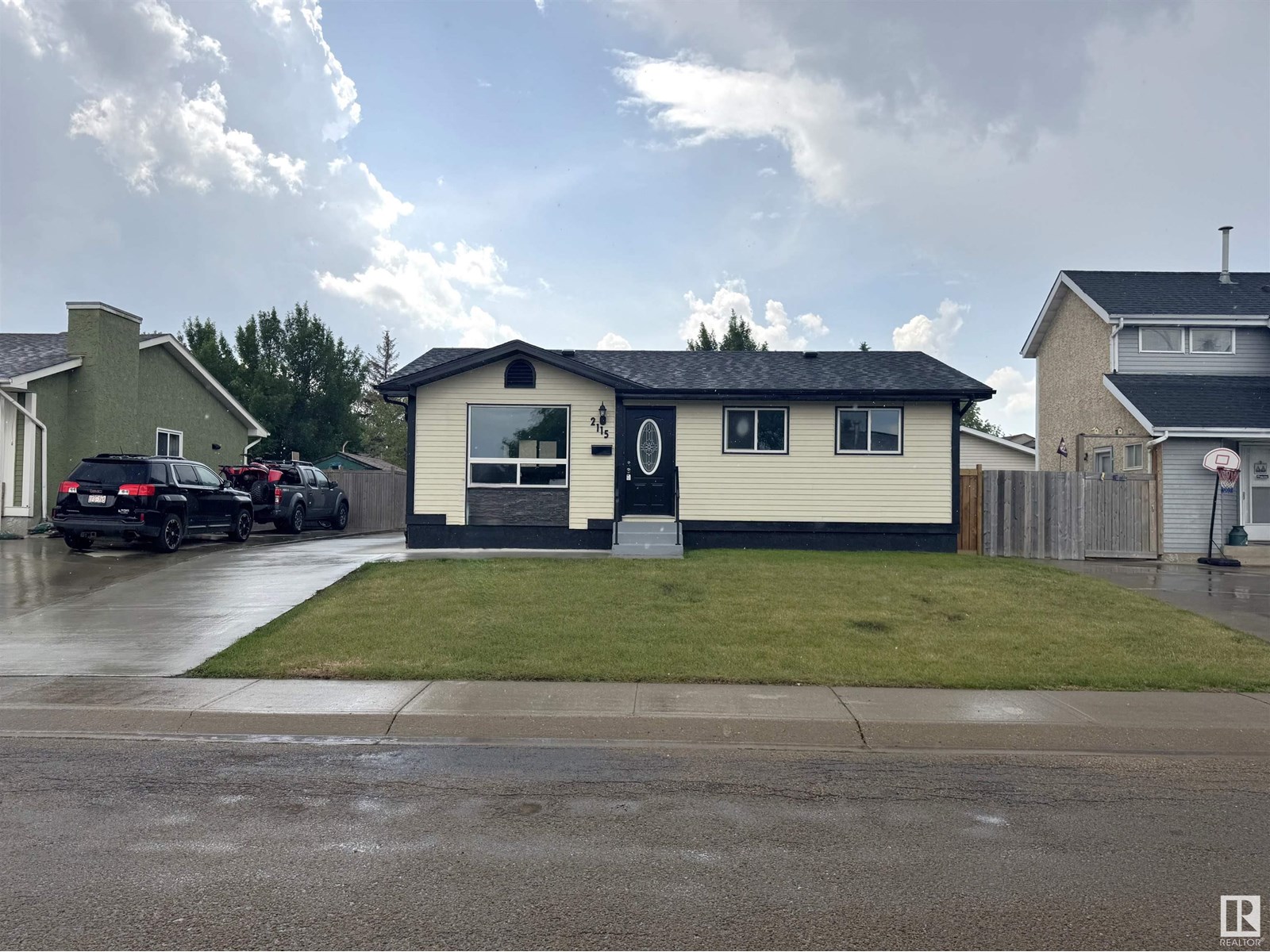 Property at 2115 145 AV NW image 1