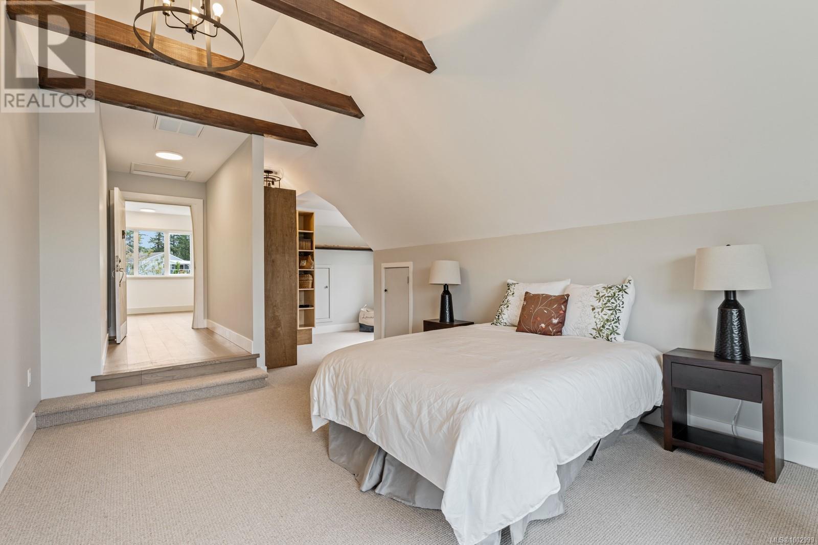 Property at 90 Bradene Rd image 3