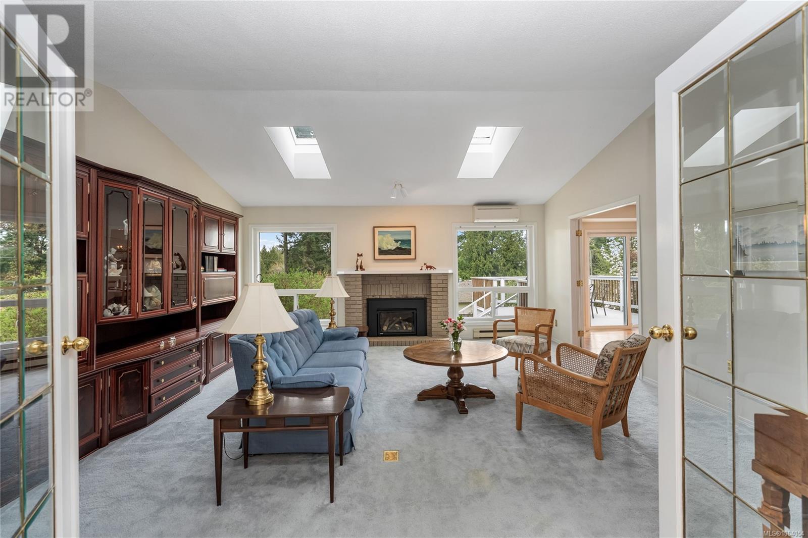 Property at 775 Menawood Pl image 5