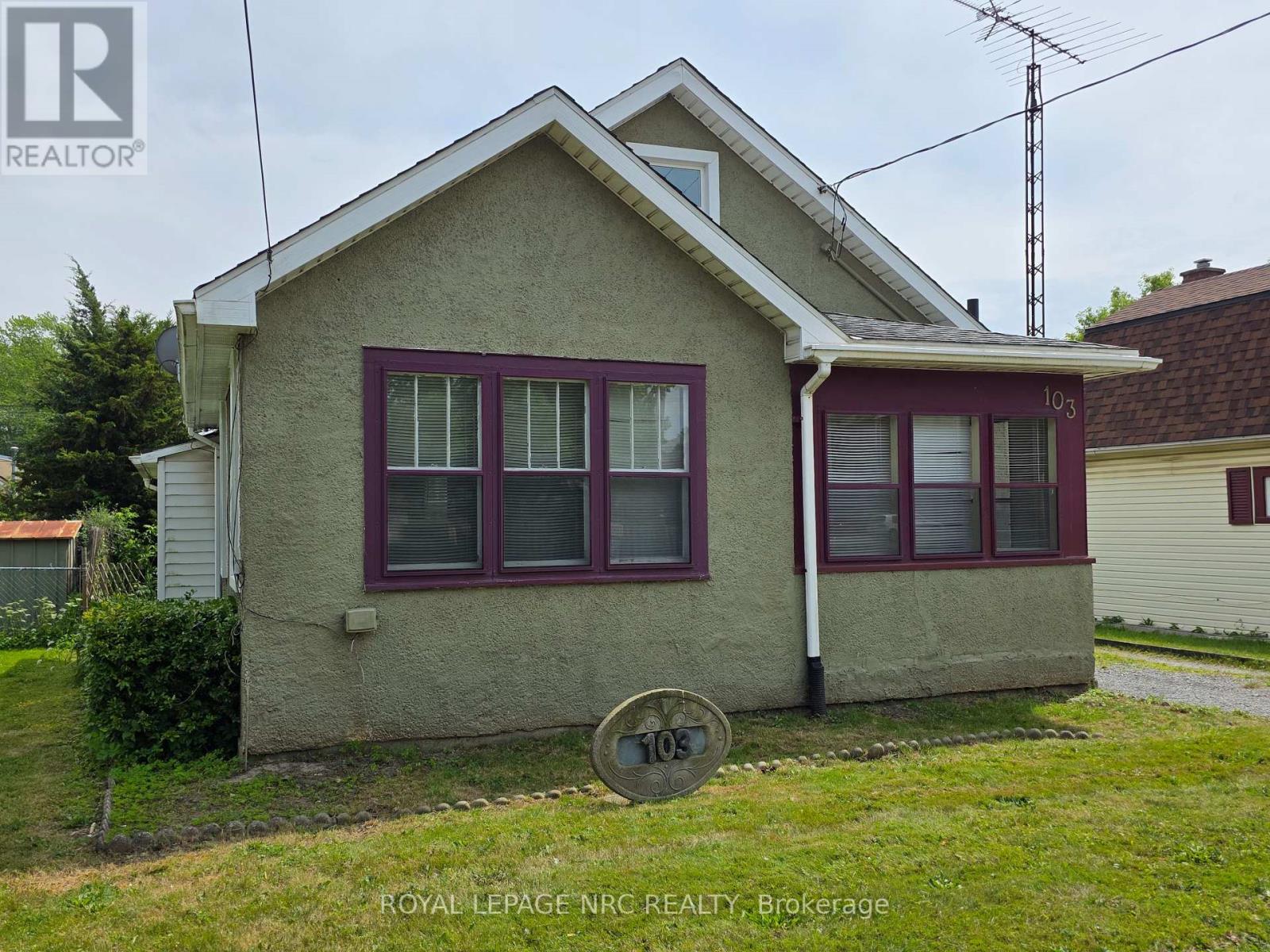 Property at 103 MAIN STREET E image 1