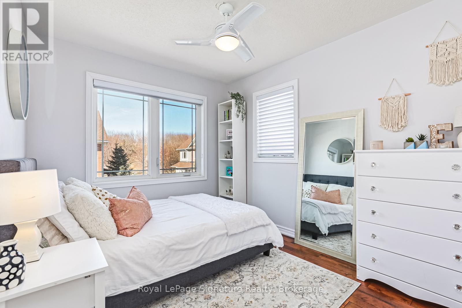 14 Montclair Mews, Collingwood, Ontario  L9Y 0J7 - Photo 29 - S12236947