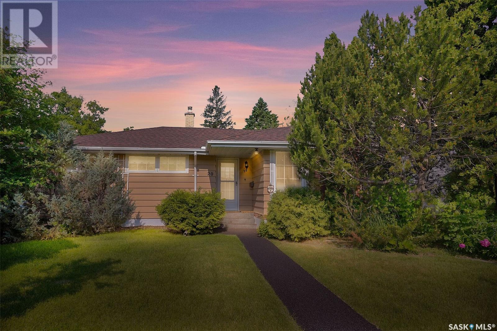 20 Montgomery ROAD, regina, Saskatchewan