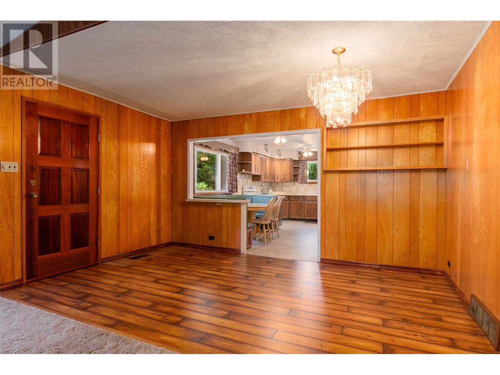 Property at 235 10TH Avenue image 1