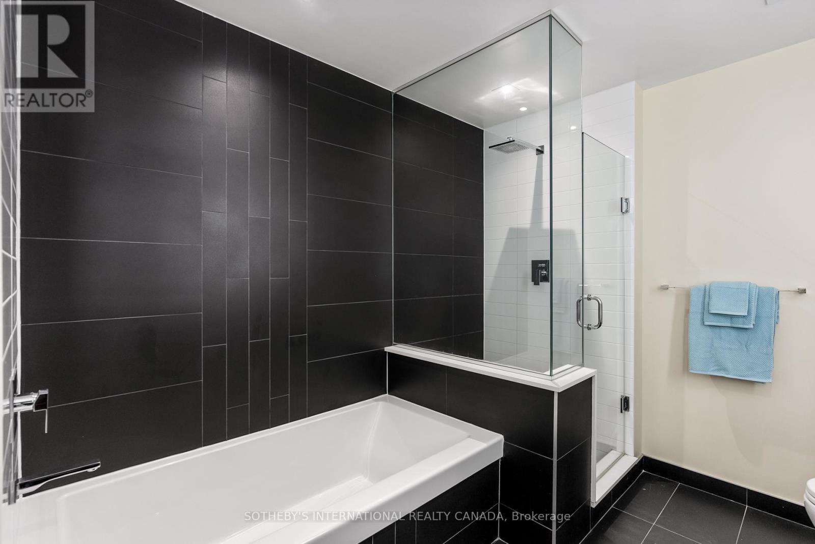 2004 - 88 Scott Street, Toronto, Ontario  M5E 0A9 - Photo 26 - C12236964