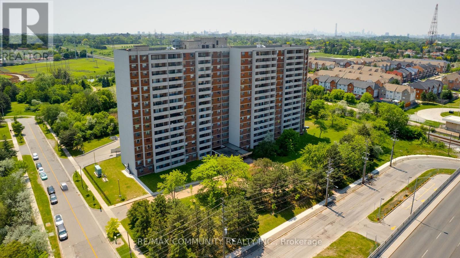 1002 - 301 PRUDENTIAL DRIVE, Toronto, Ontario