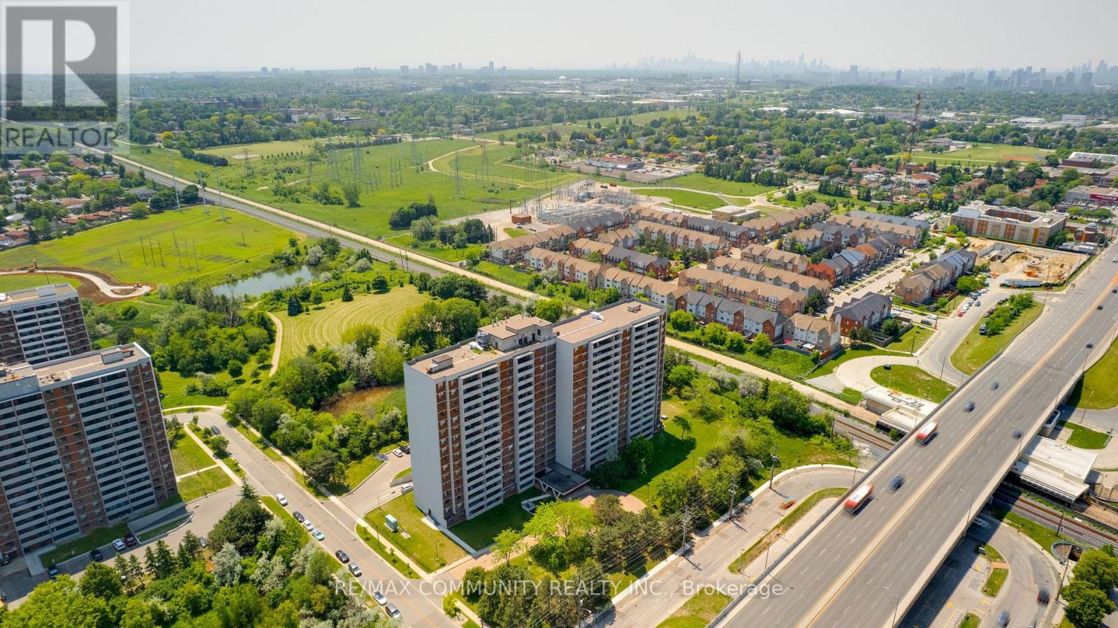 1002 - 301 Prudential Drive, Toronto, Ontario  M1P 4V3 - Photo 3 - E12236679