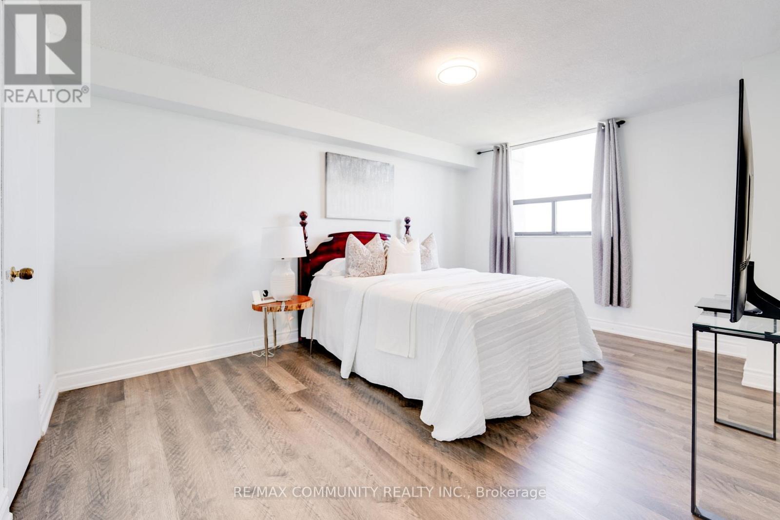 1002 - 301 Prudential Drive, Toronto, Ontario  M1P 4V3 - Photo 6 - E12236679