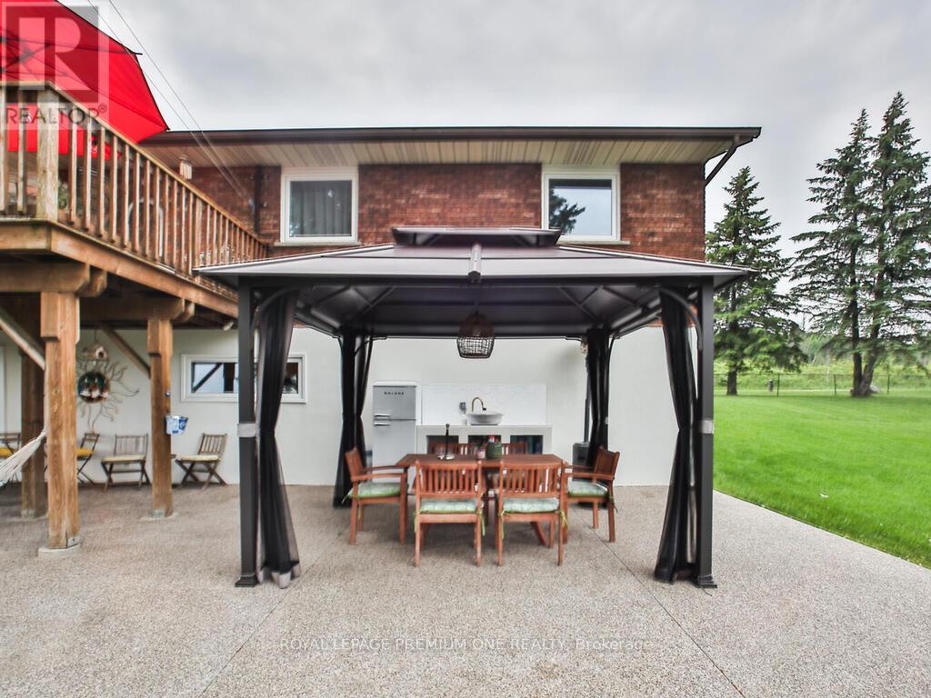 995 Canal Road, Bradford West Gwillimbury, Ontario  L3Z 2A6 - Photo 44 - N12236815