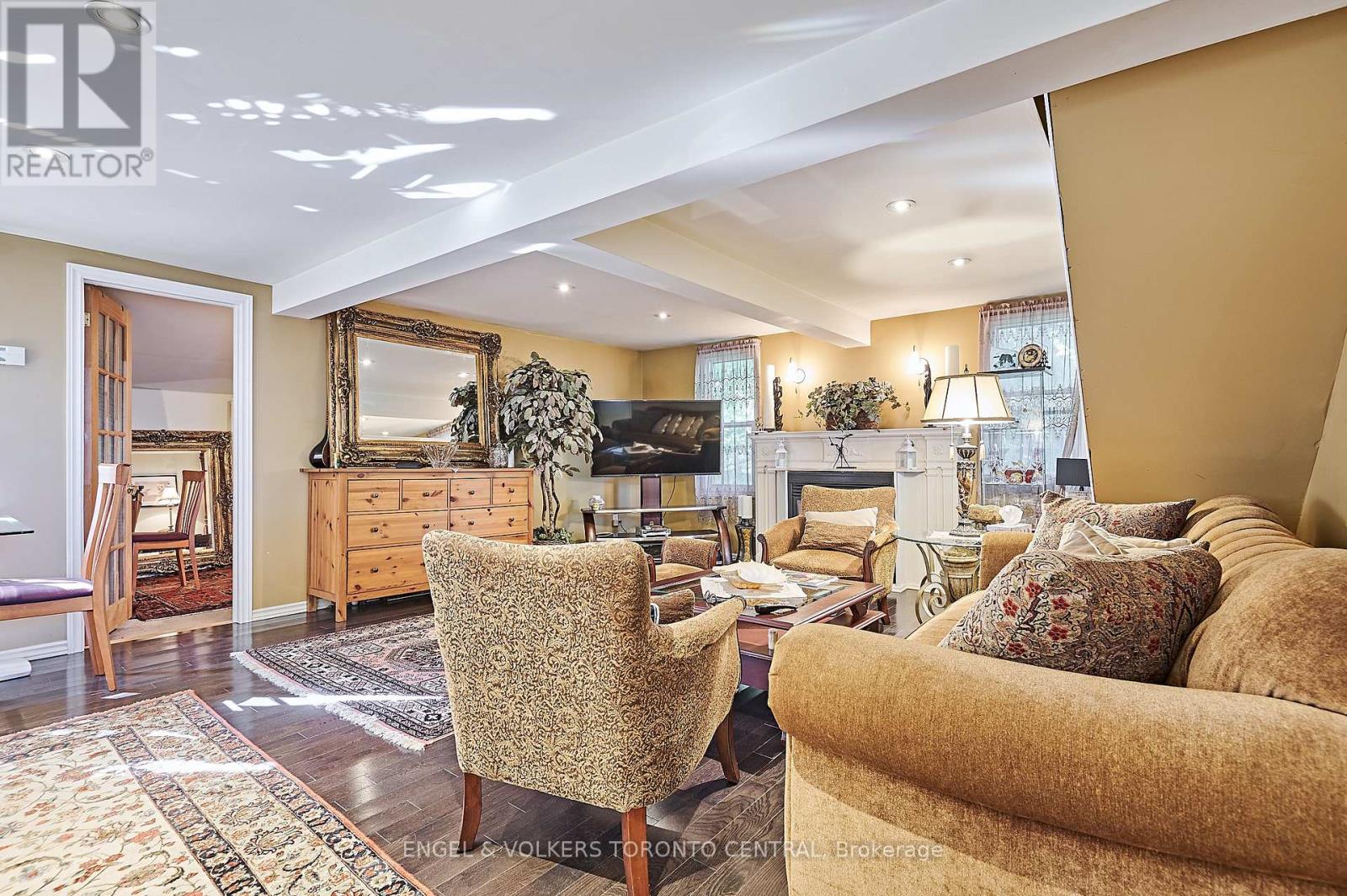 5907/5901 Lakeshore Road, Whitchurch-Stouffville, Ontario  L4A 2Y9 - Photo 12 - N12236970