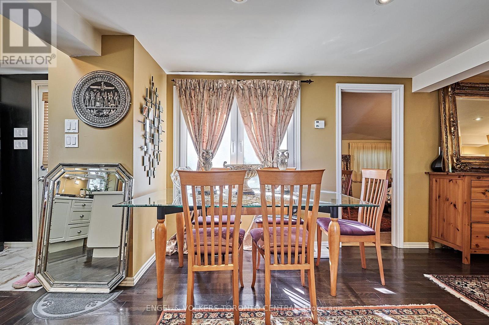 5907/5901 Lakeshore Road, Whitchurch-Stouffville, Ontario  L4A 2Y9 - Photo 18 - N12236970