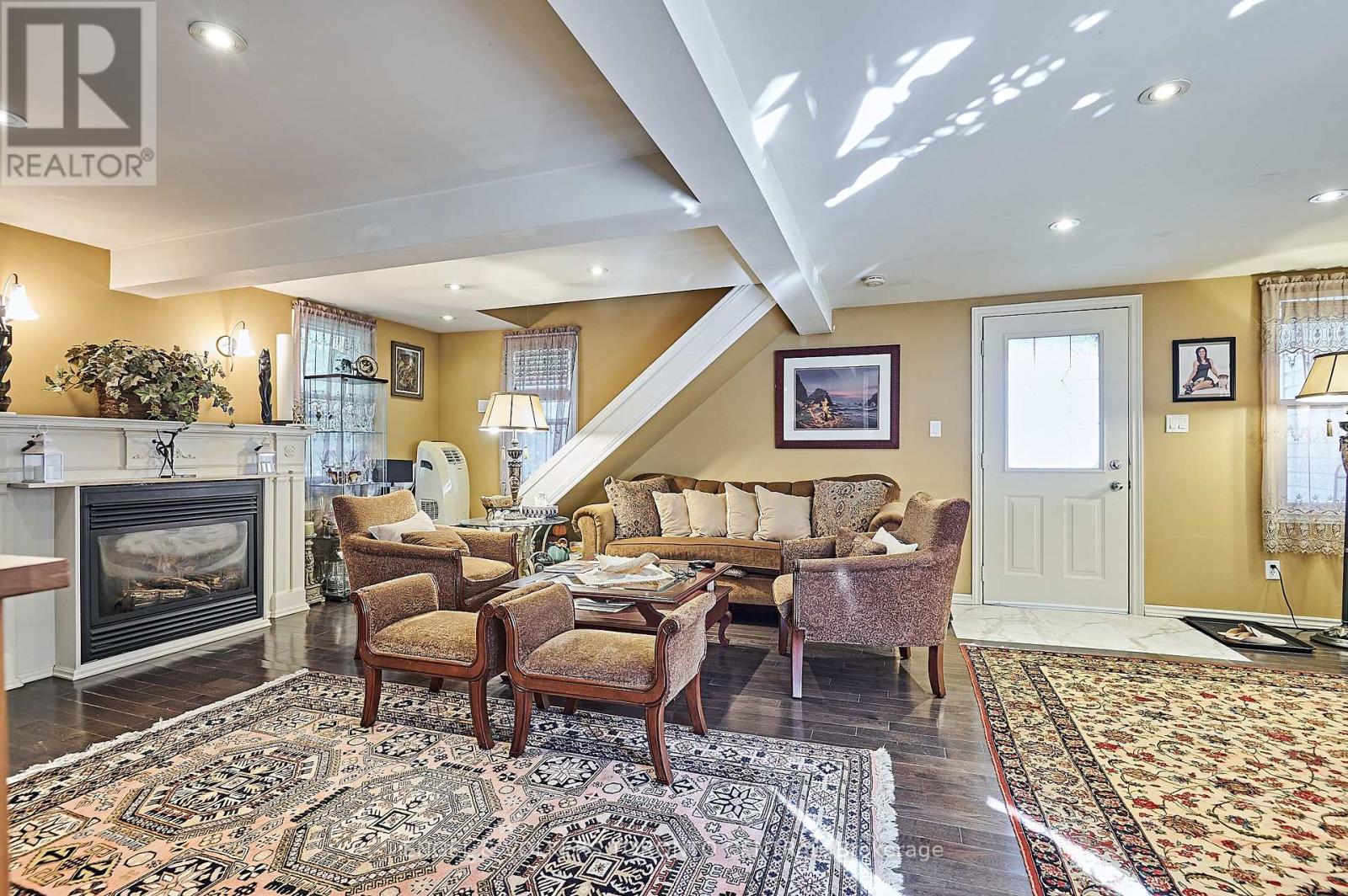 5907/5901 Lakeshore Road, Whitchurch-Stouffville, Ontario  L4A 2Y9 - Photo 20 - N12236970