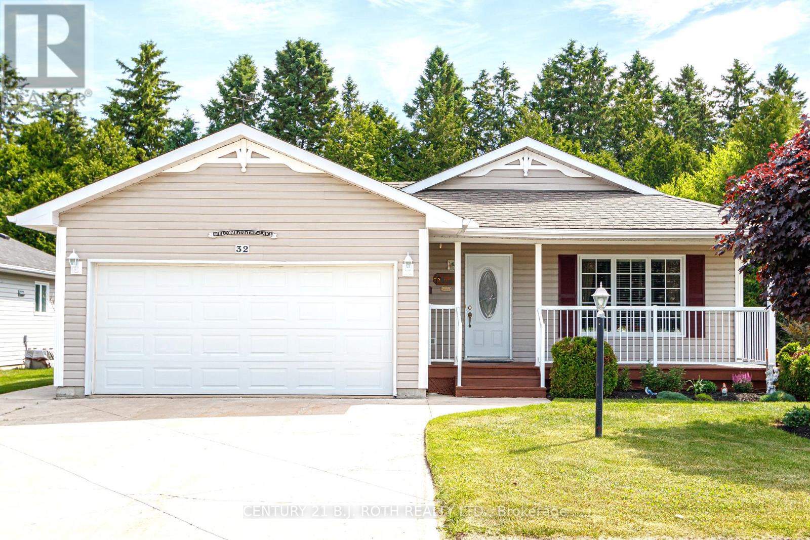Property at 32 ILLINOIS CRESCENT image 3