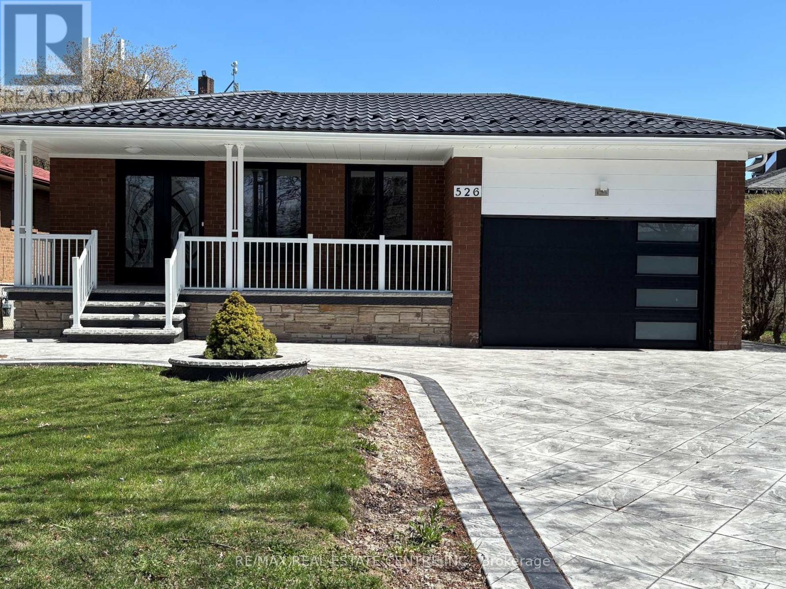 Property at 526 SELSEY DRIVE image 1