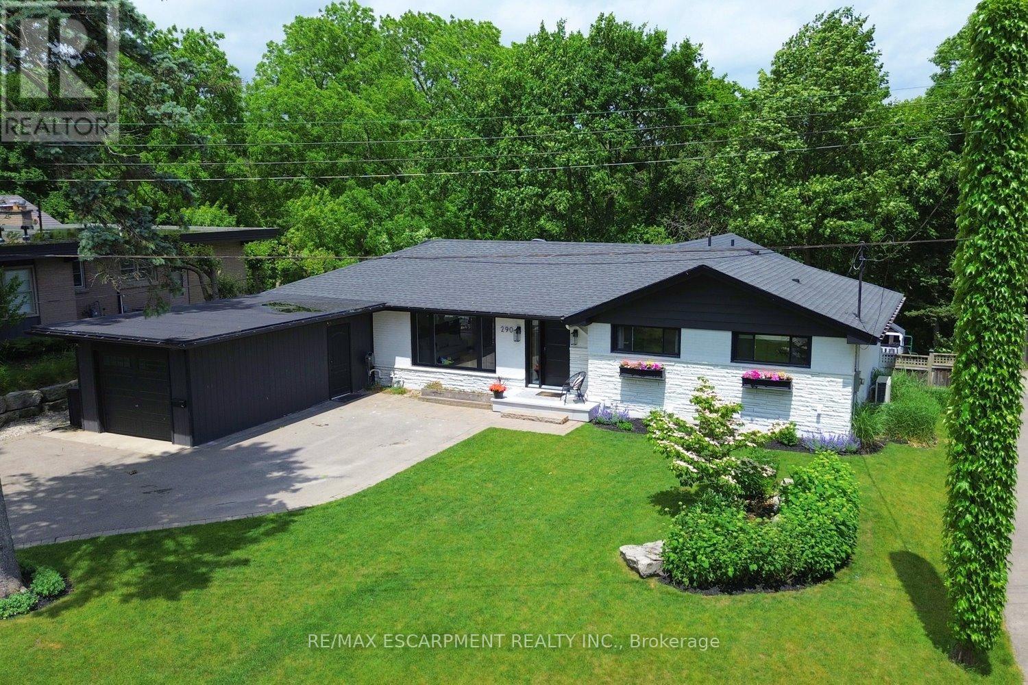 Property at 290 GARDENVIEW DRIVE image 2